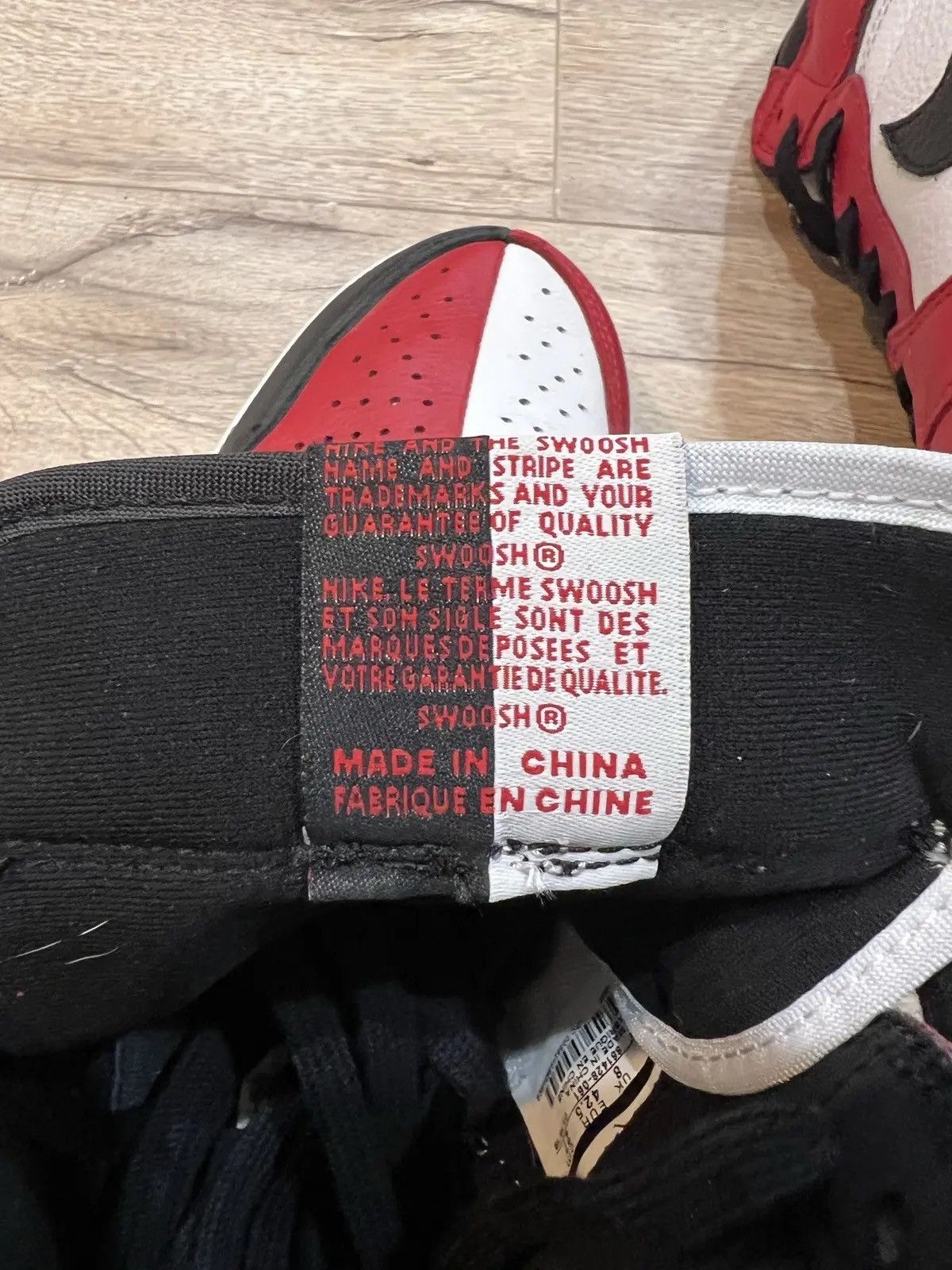 Nike Jordan 1 Retro High Homage To Home Size US 9 / EU 42 - 7 Thumbnail