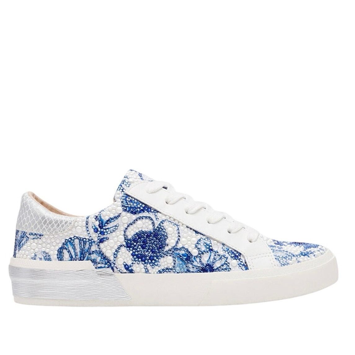 Betsey Johnson BETSEY JOHNSON Damon White Blue Floral Sneaker Size US 11 Size US 11 / IT 41 - 4 Thumbnail