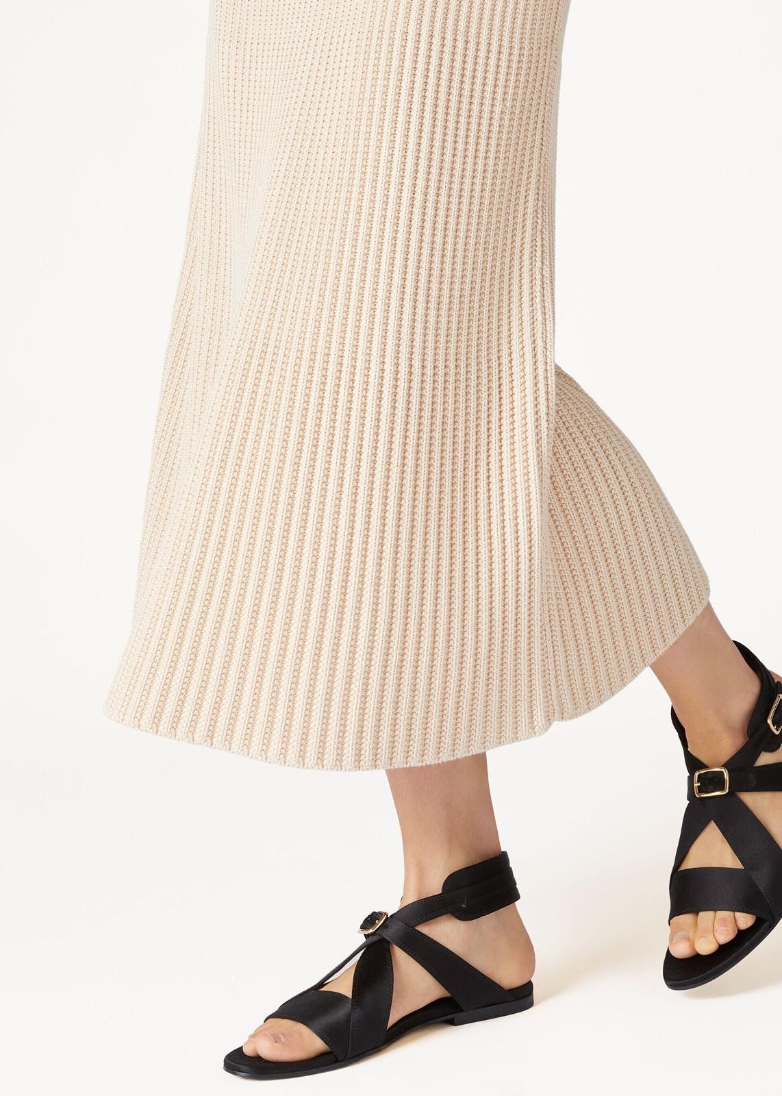 Loro Piana o1srvl11e0125 FAN9692 Ikeda Skirt in Beige Size 27" / US 4 / IT 40 - 3 Thumbnail