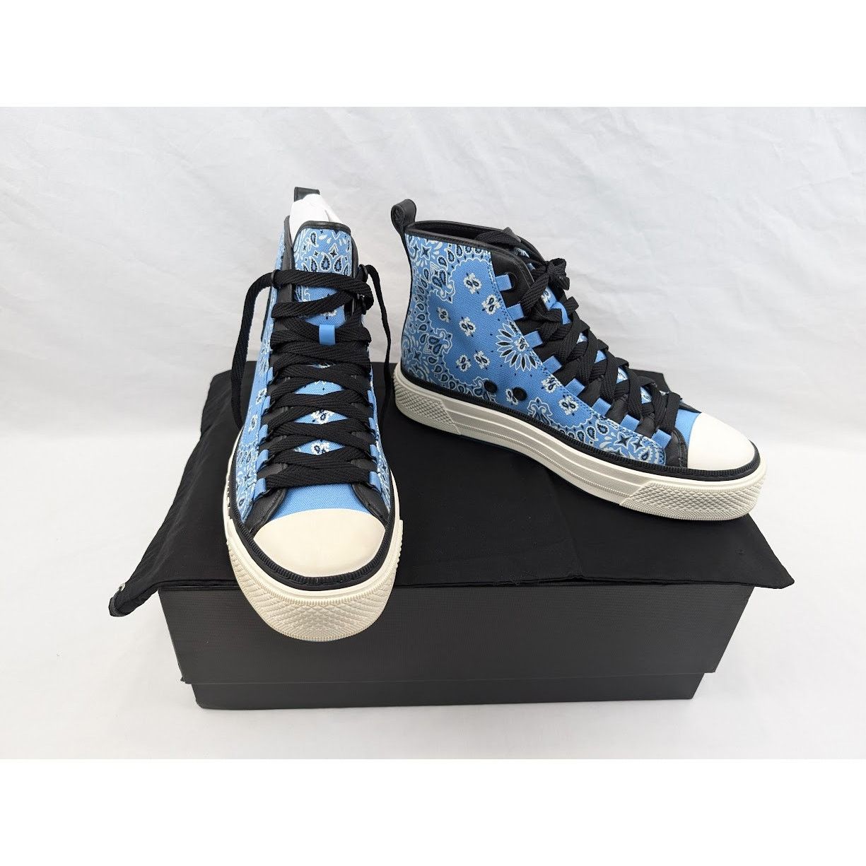 Amiri o1rshd1 Q:2 / Bandana Ma Court Hi-Top Sneakers Carolina Blue Size US 13 / EU 46 - 18 Thumbnail