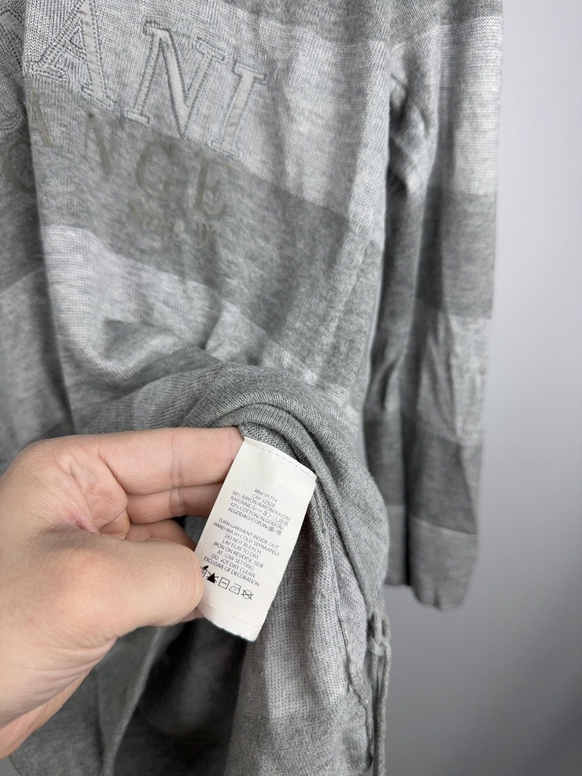 Armani Exchange Luxury Armani Exchange AX V Neck Knit Grey Logo Sweater M Size M / US 6-8 / IT 42-44 - 12 Thumbnail