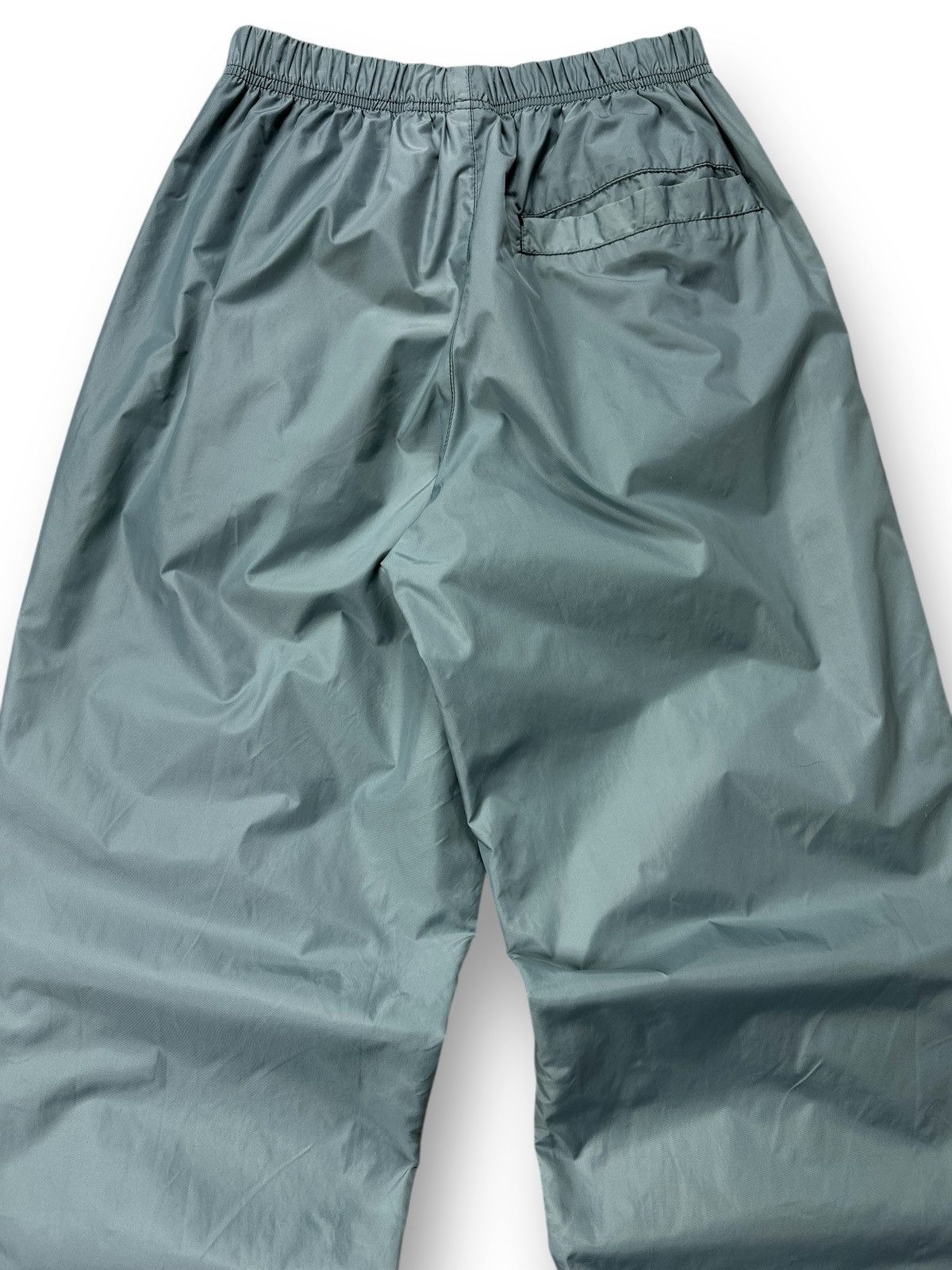 Nike Vintage Y2K Nike Nylon Full Zip Venting Track Pants Men’s S Size US 30 / EU 46 - 16 Thumbnail