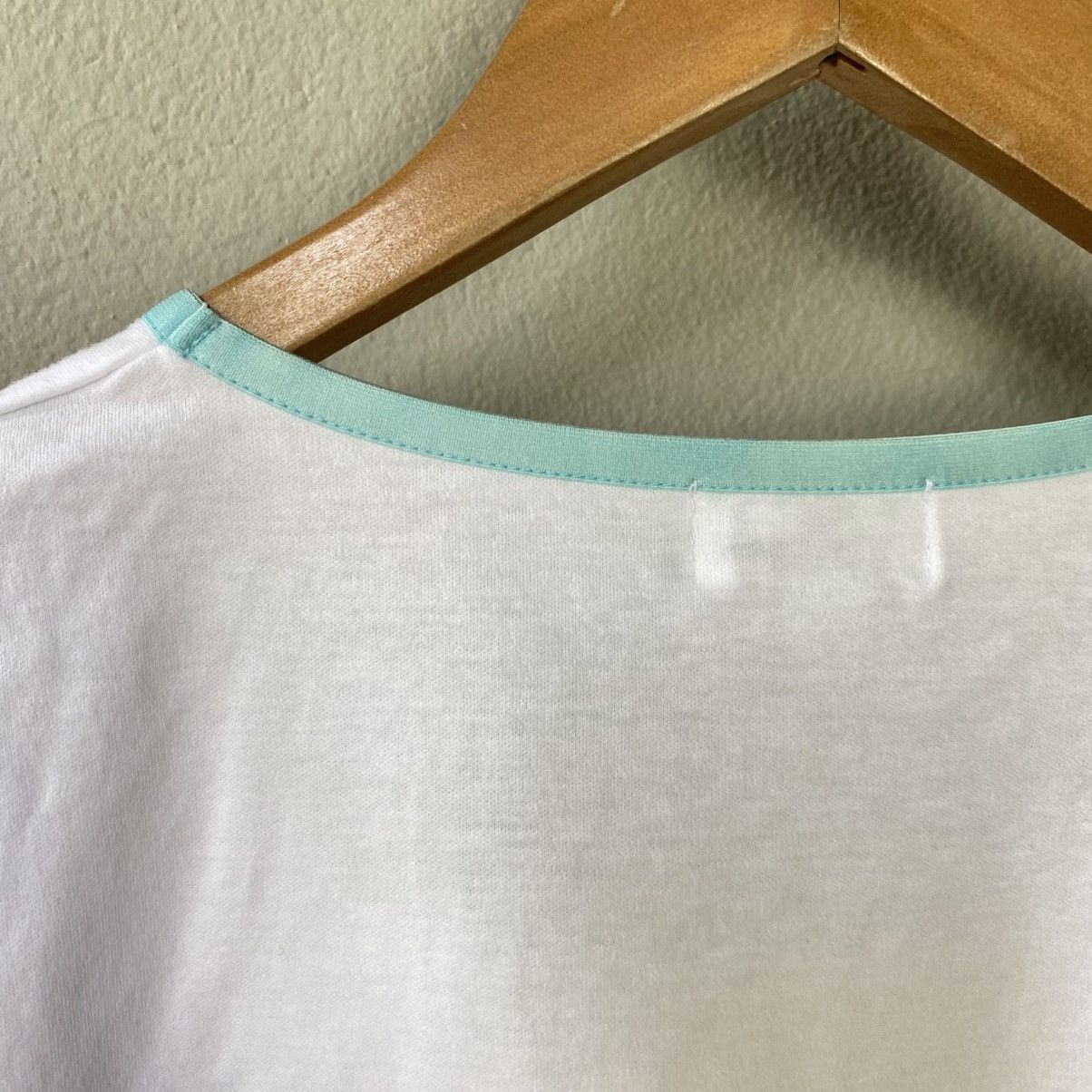 Courreges Courreges White Scoop Neck T-Shirt with Mint Trim Size S / US 4 / IT 40 - 13 Thumbnail