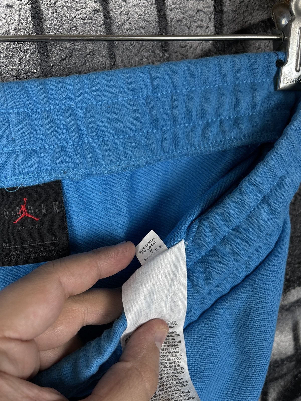 Jordan Brand Air Jordan Jumpman Men’s Joggers Size M Size US 32 / EU 48 - 10 Thumbnail