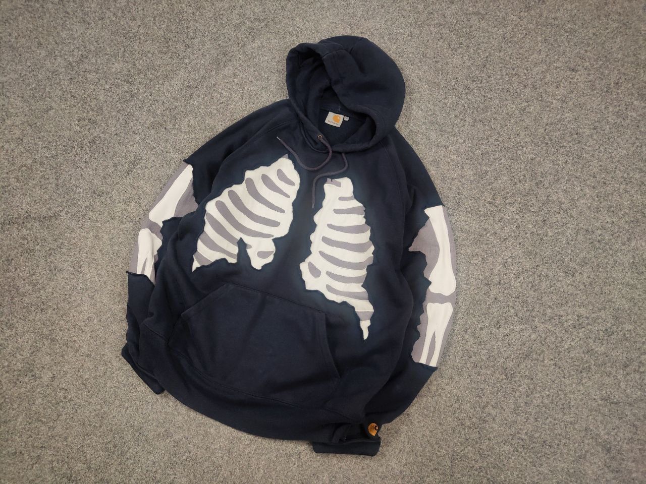 Carhartt Vintage Carhartt Skeleton Original Baggy Fit Hoodie USA Size US L / EU 52-54 / 3 - 3 Thumbnail