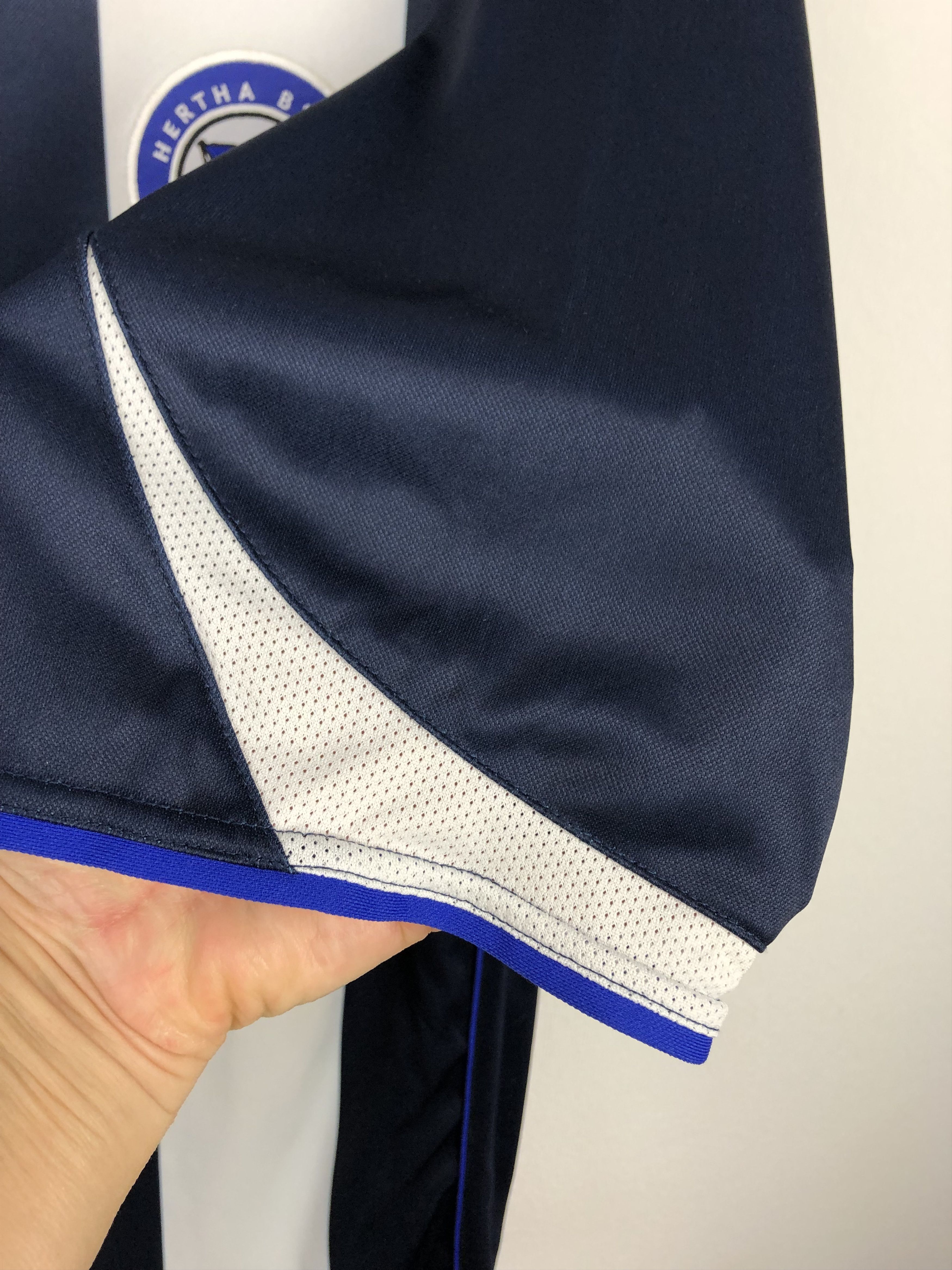 Nike Hertha Home football shirt 2004 Soccer #11 Gilberto Nike Size US XXL / EU 58 / 5 - 8 Thumbnail