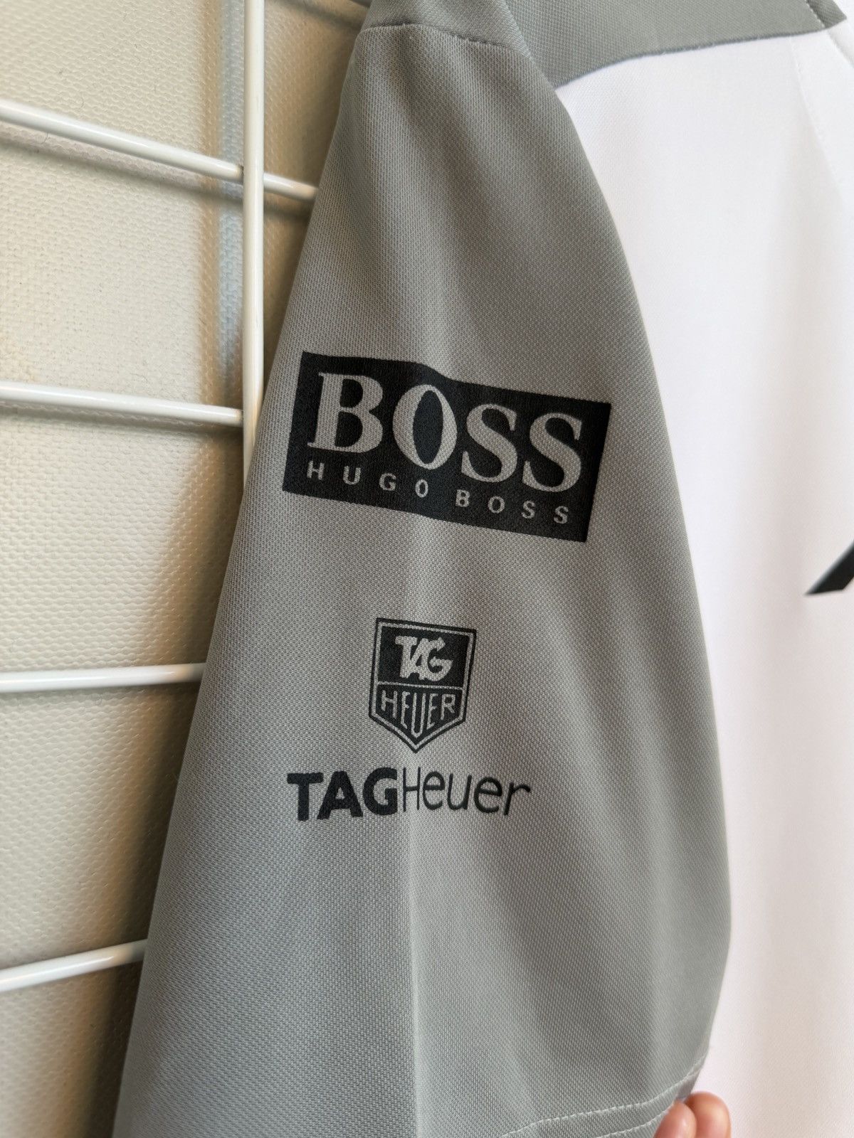 Hugo Boss McLaren Mercedes 2014 F-1 T-Shirt Mens Size XL/L Hugo Boss Size US XL / EU 56 / 4 - 10 Thumbnail