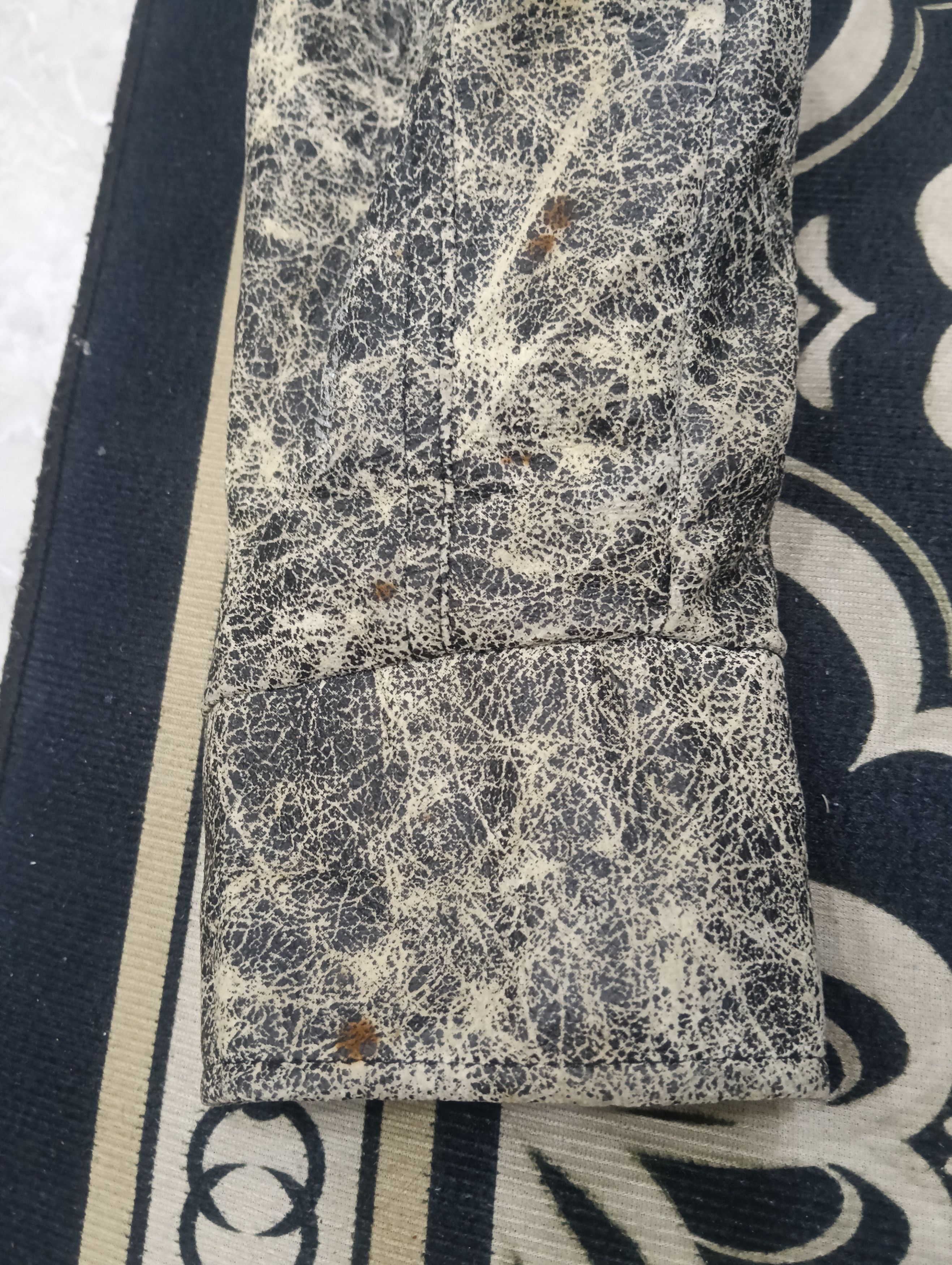 Le Grande Bleu (L.G.B.) Limited MSGR Japan Brand Like Bondage Crackled Style Size US L / EU 52-54 / 3 - 24 Thumbnail