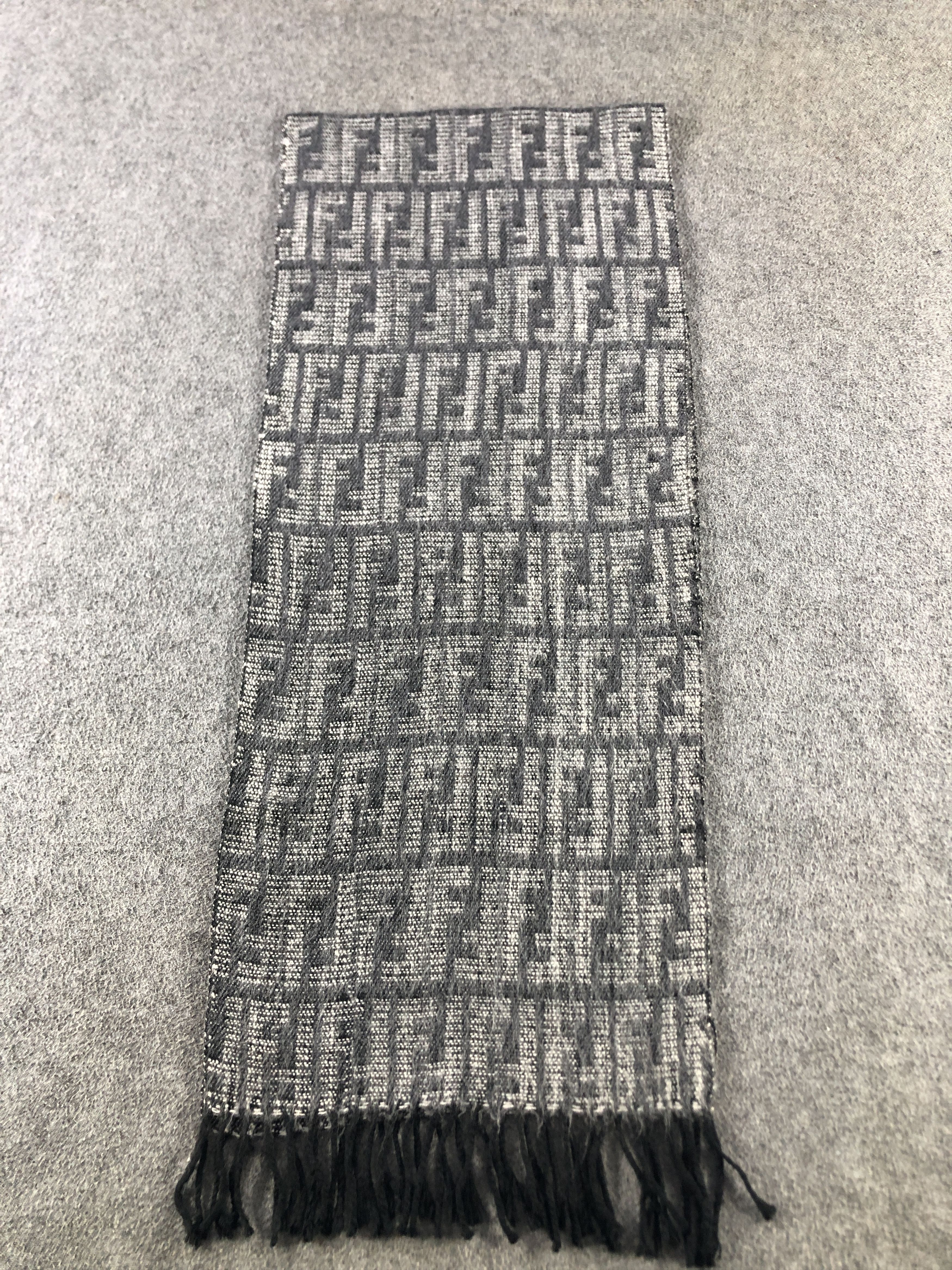 Fendi Fendi Scarf / Muffler / Neckwear P896 Size ONE SIZE - 2 Thumbnail