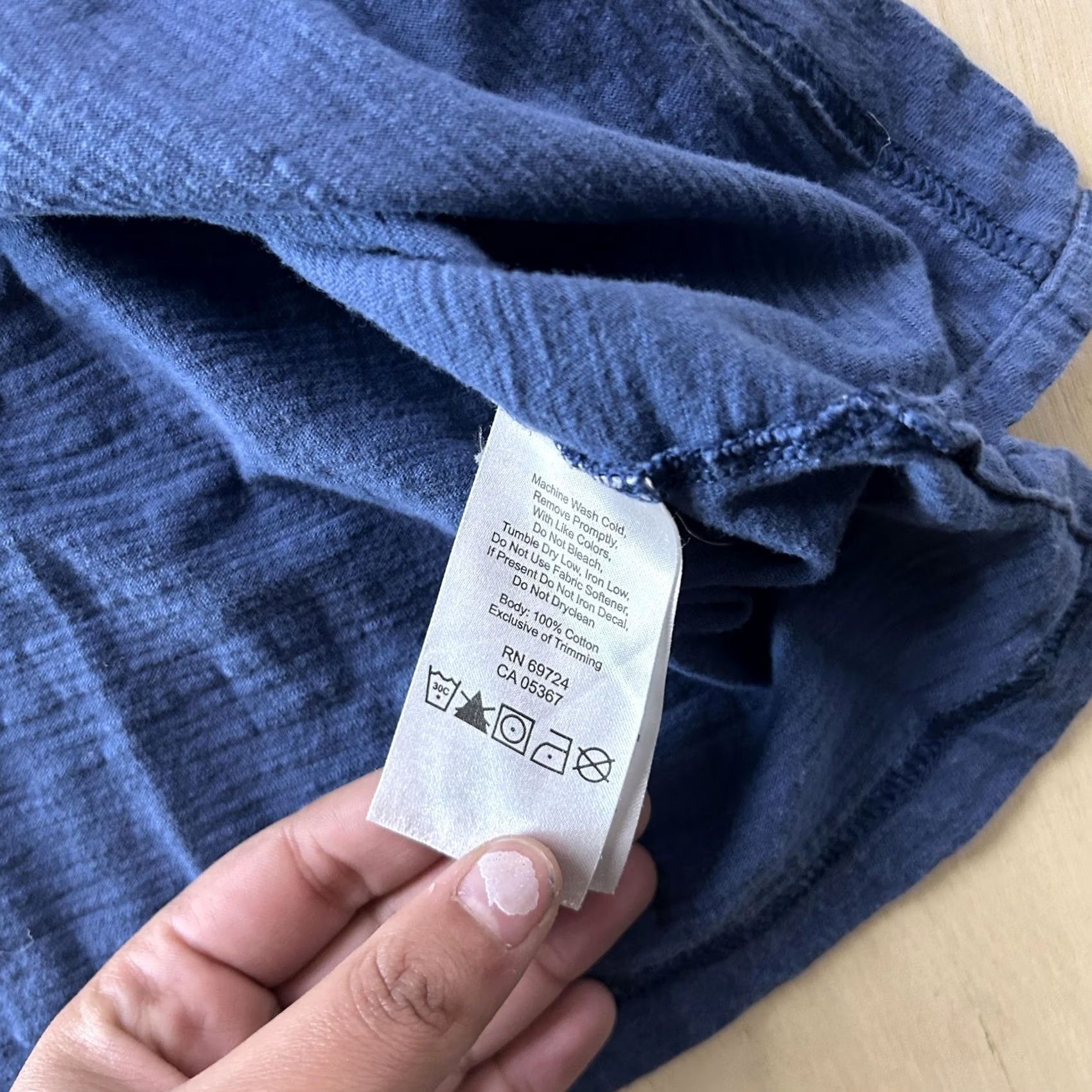 Vintage Columbia Polo Shirt Mens Medium Blue Chambray Collar Cotton Short Sleeve Casual Polo Shirt Mens M Blue Chambray Collar Cotton Short Sleeve Casual Size US M / EU 48-50 / 2 - 4 Thumbnail
