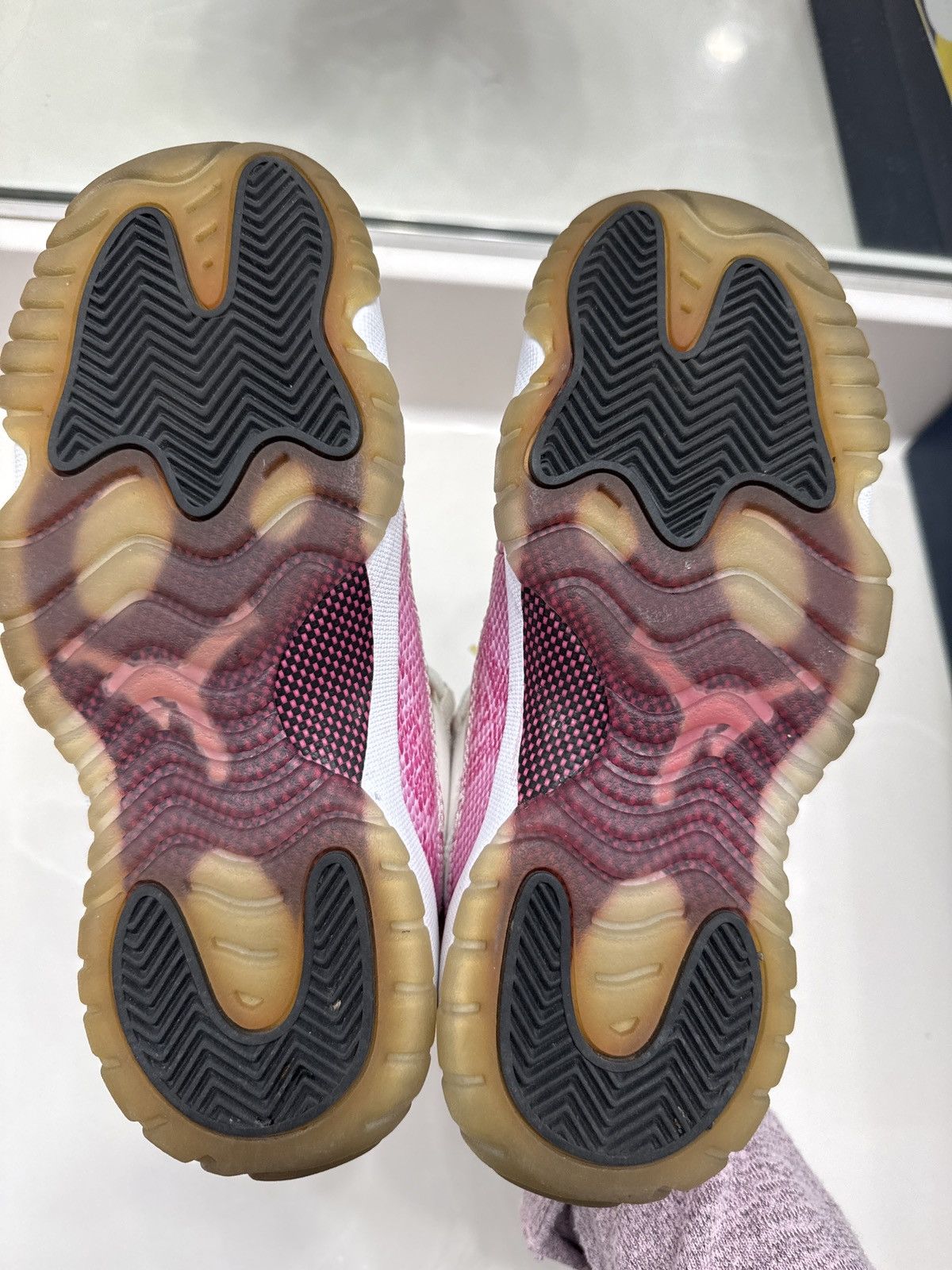 Nike Air Jordan 11s Pink Snakeskin Size US 5 / IT 35 - 5 Thumbnail