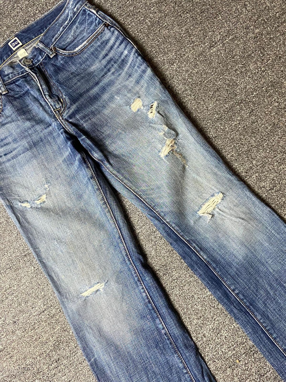 Gap × Vintage GAP 1969 Slim Fit Bootcut Ripped Jeans (123) Size US 30 / EU 46 - 12 Thumbnail