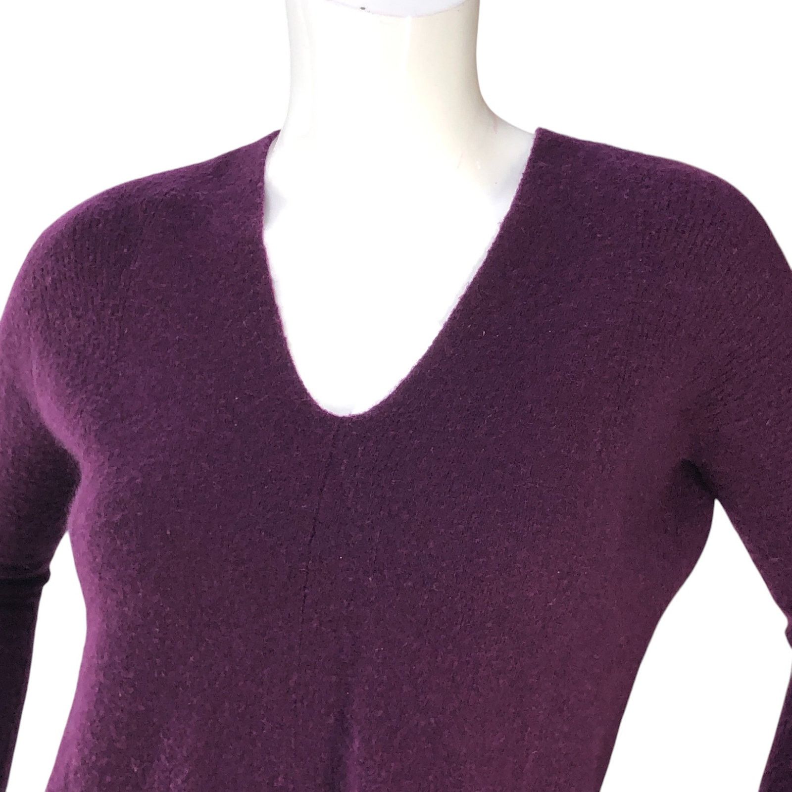 Vince Vince Sz S Sweater Double V Neck Wool Cashmere Blend Purple Size S / US 4 / IT 40 - 2 Thumbnail