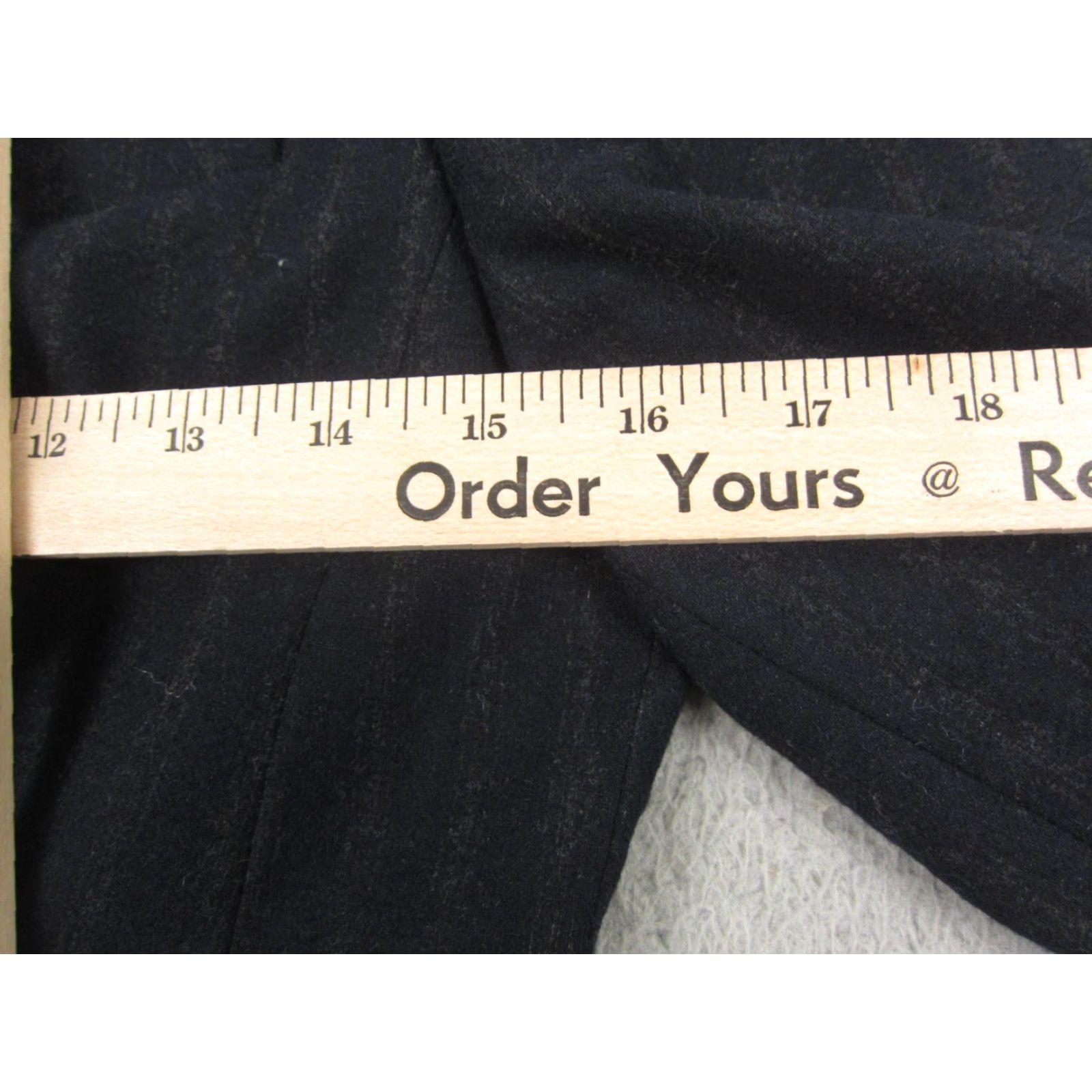 Hugo Boss VINTAGE Hugo Boss Blazer Women 4 Navy Blue Striped Wool Angora Sports Coat Jacket Casual Business Two-Button 80s City Classic Tuxedo Women's Blue Size S / US 4 / IT 40 - 7 Thumbnail
