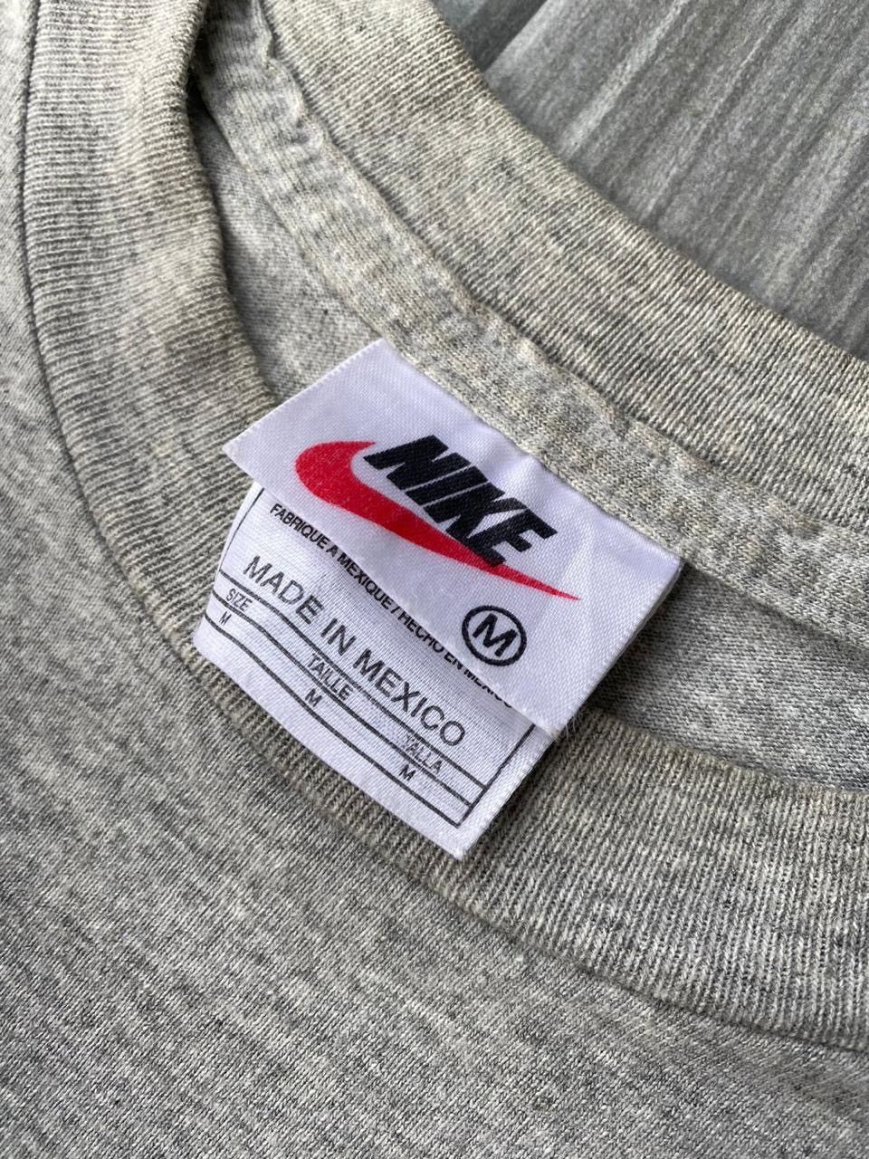 Nike vintage nike basketball 90s photo tee Size US M / EU 48-50 / 2 - 6 Thumbnail