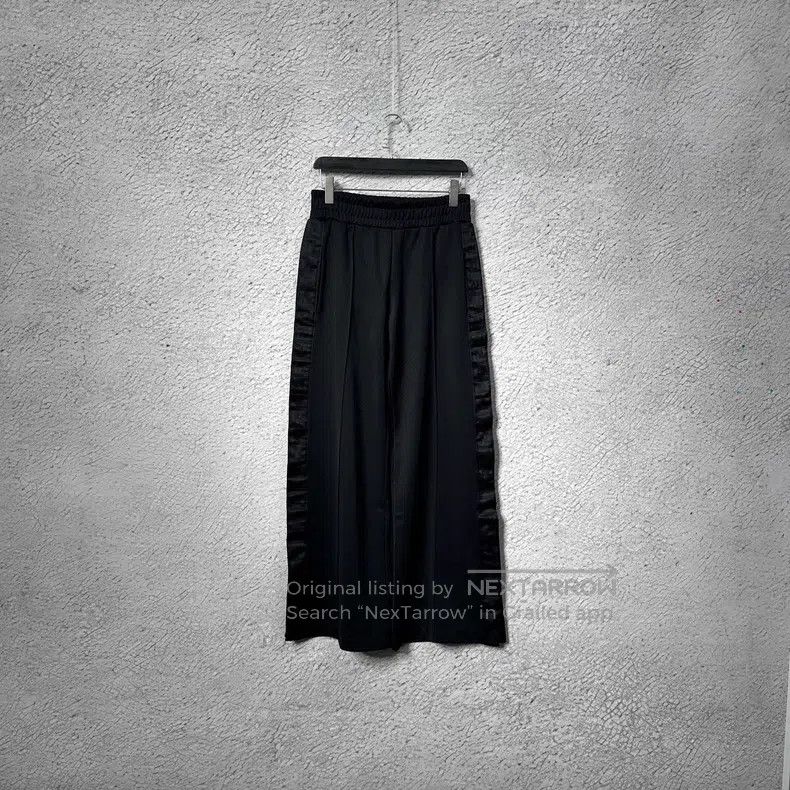 Fendi Fendi Solid Color Elastic Side Double F Printed Trousers Size 27" / US 4 / IT 40 - 1 Thumbnail