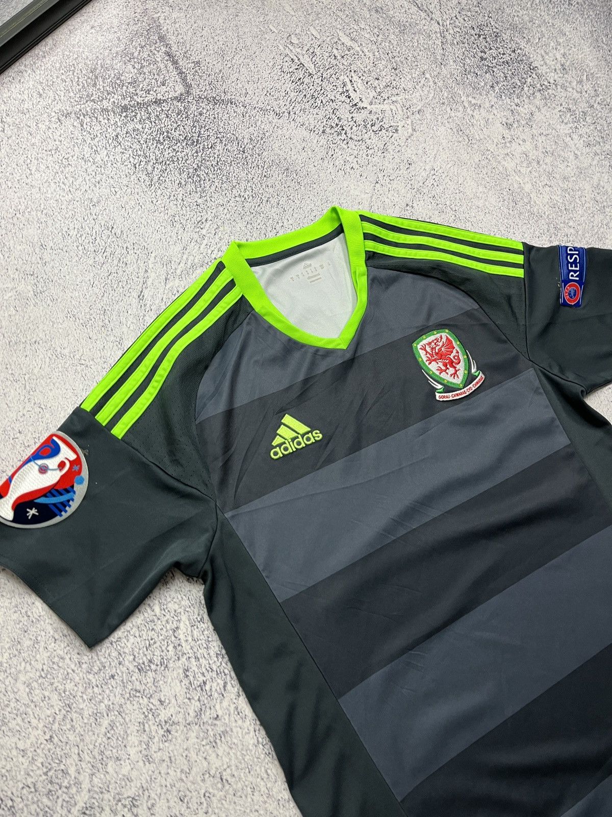 Adidas Adidas Wales Team 2016-2017 Home Football Soccer Jersey Y2K Size US S / EU 44-46 / 1 - 5 Thumbnail