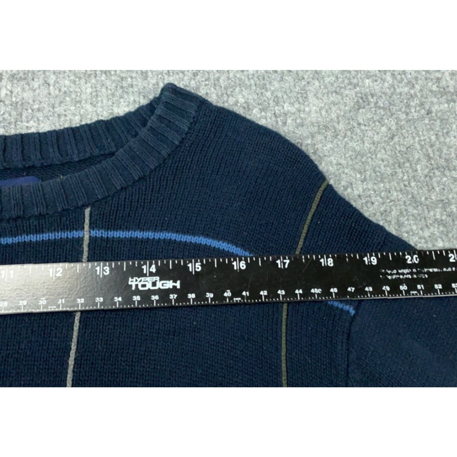 Croft & Barrow VINTAGE Croft & Barrow Sweater Men M Dark Blue Grid Knit Crew Neck 90s Preppy Retro Casual Pullover Mens Size US M / EU 48-50 / 2 - 5 Thumbnail