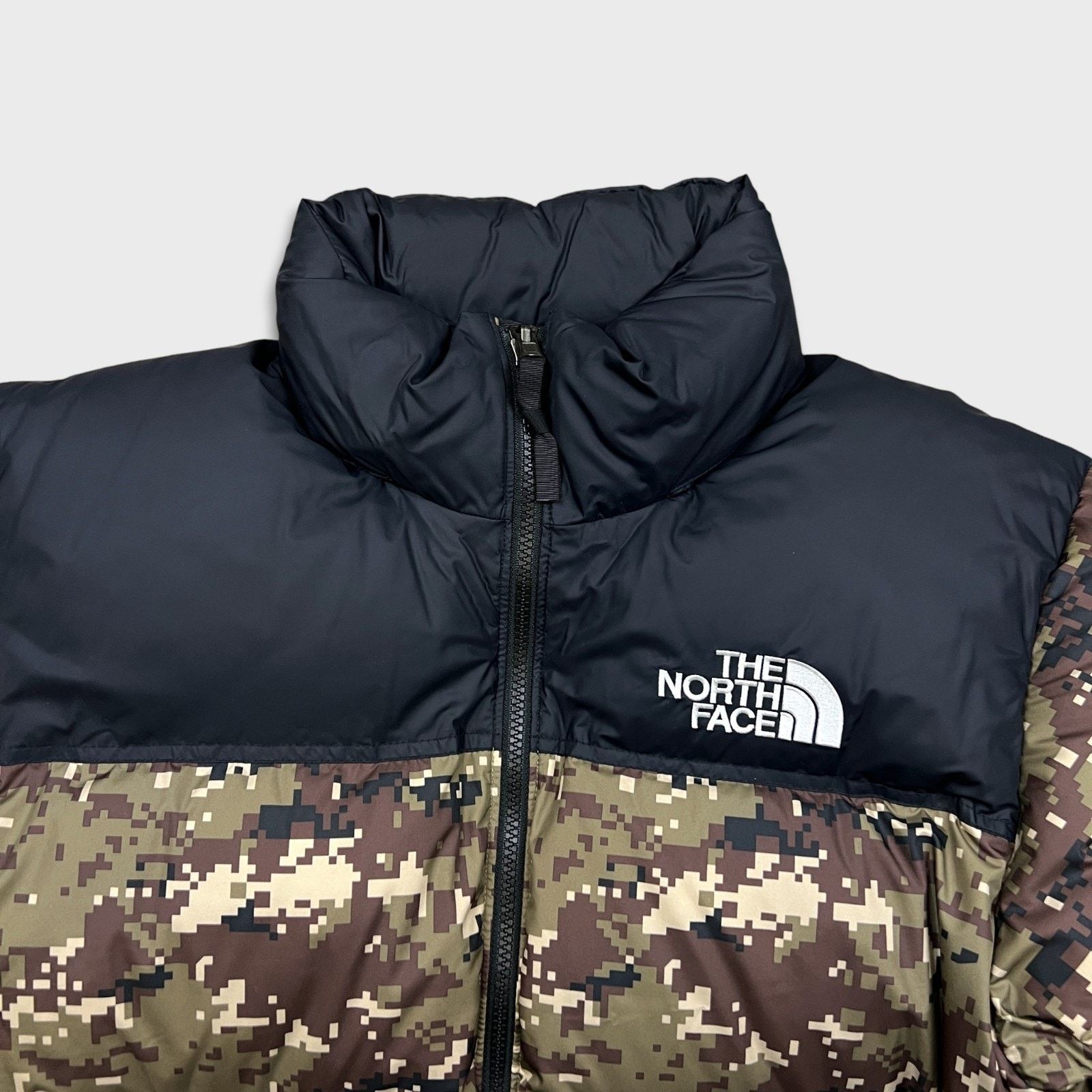 The North Face The North Face 1996 Retro Nuptse Packable Jacket Digi Camo Size US M / EU 48-50 / 2 - 2 Thumbnail