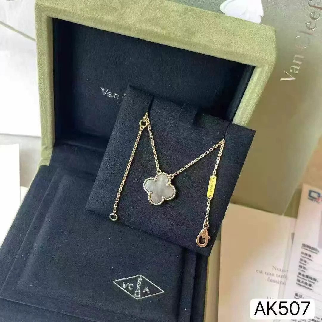 Van Cleef & Arpels VCA Mid-Gray Mother of Pearl Necklace Full Set 42cm Mint Size ONE SIZE - 3 Thumbnail