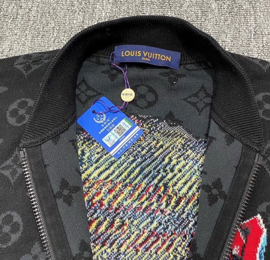 Louis Vuitton Louis Vuitton Black floral print graffiti log 2412-Nextarrow Size US M / EU 48-50 / 2 - 6 Thumbnail