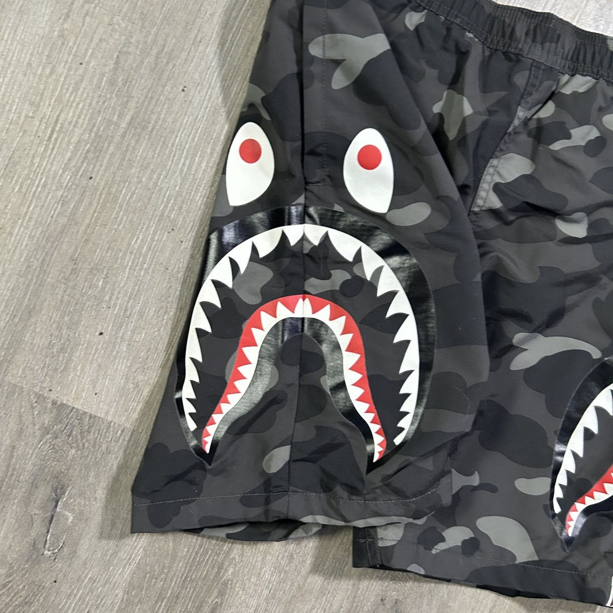 Bape Bape Shorts Size US 30 / EU 46 - 2 Thumbnail