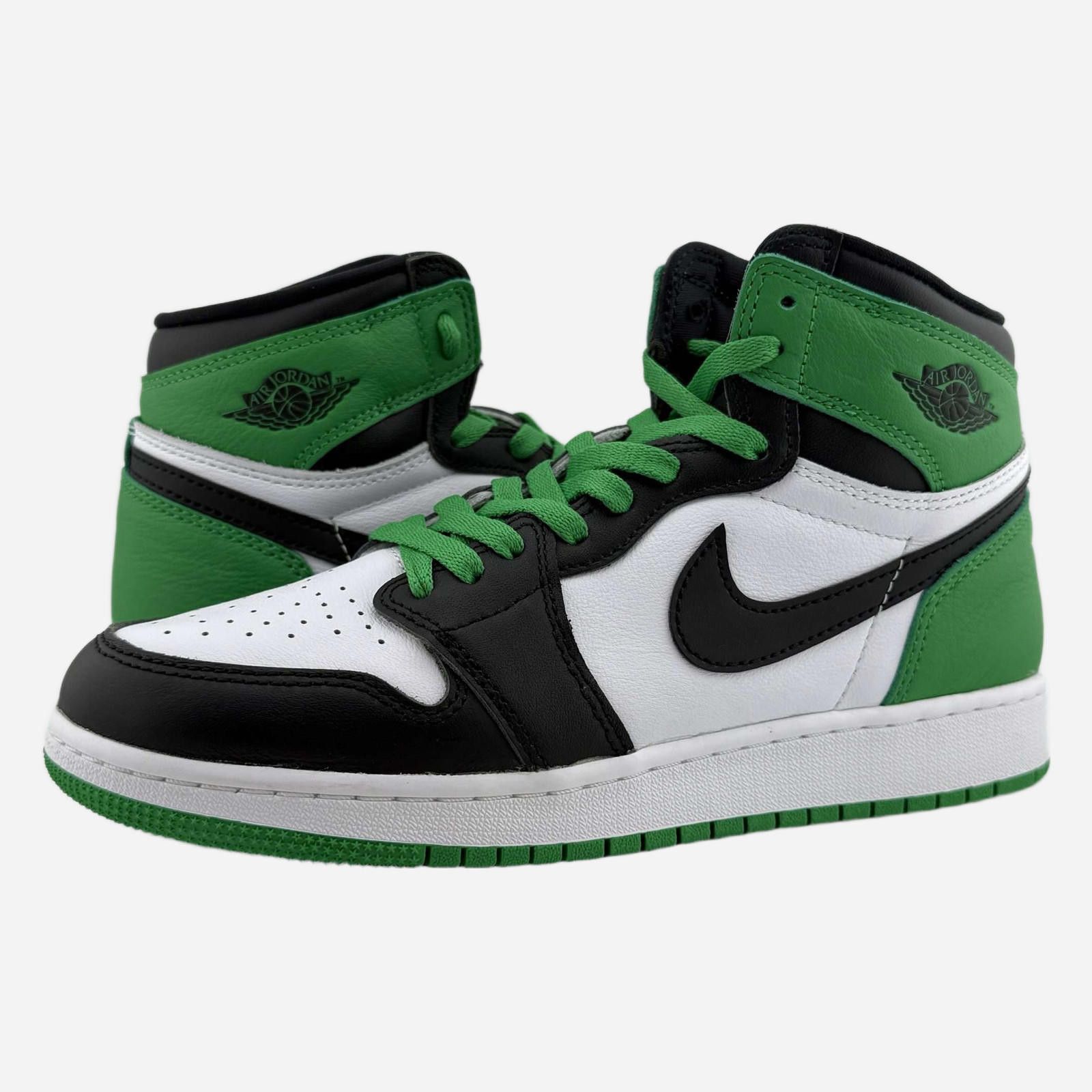 Nike Jordan 1 Lucky Green 7Y Used OG Box Size US 7 / EU 40 - 1 Thumbnail