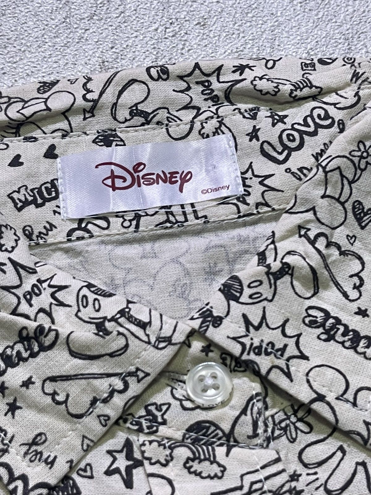 Disney VTG DISNEY short sleeve shirt full print motif Size US M / EU 48-50 / 2 - 5 Thumbnail