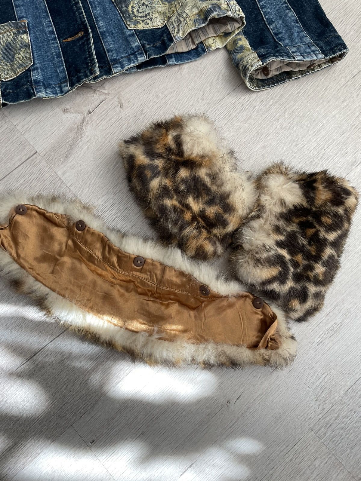 Designer × Voyage Crazy Cyber Y2k Denim Jacket Voyage Passion Faux Fur Blazer Size M / US 6-8 / IT 42-44 - 12 Thumbnail