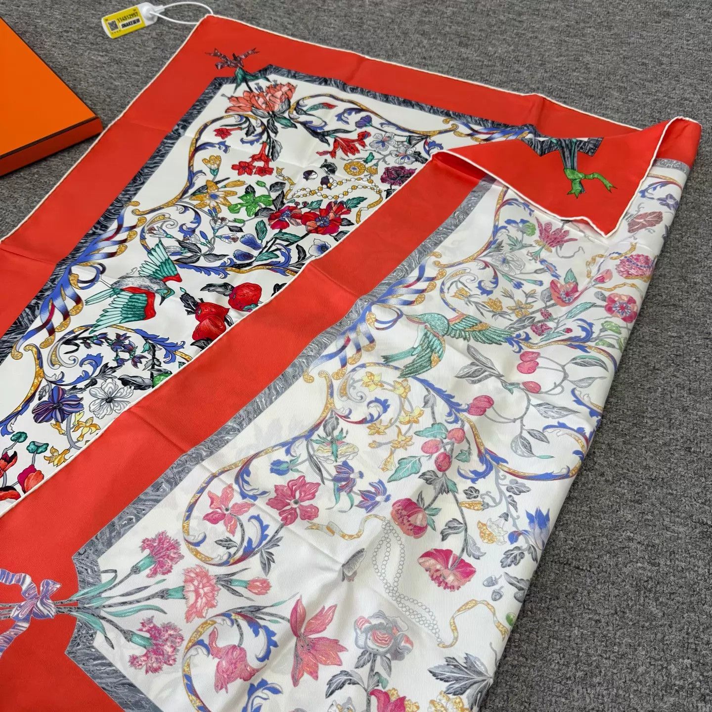 Hermes Hermes Red Border Floral Silk Scarf 99 New Boxed 90x90 Size ONE SIZE - 2 Thumbnail