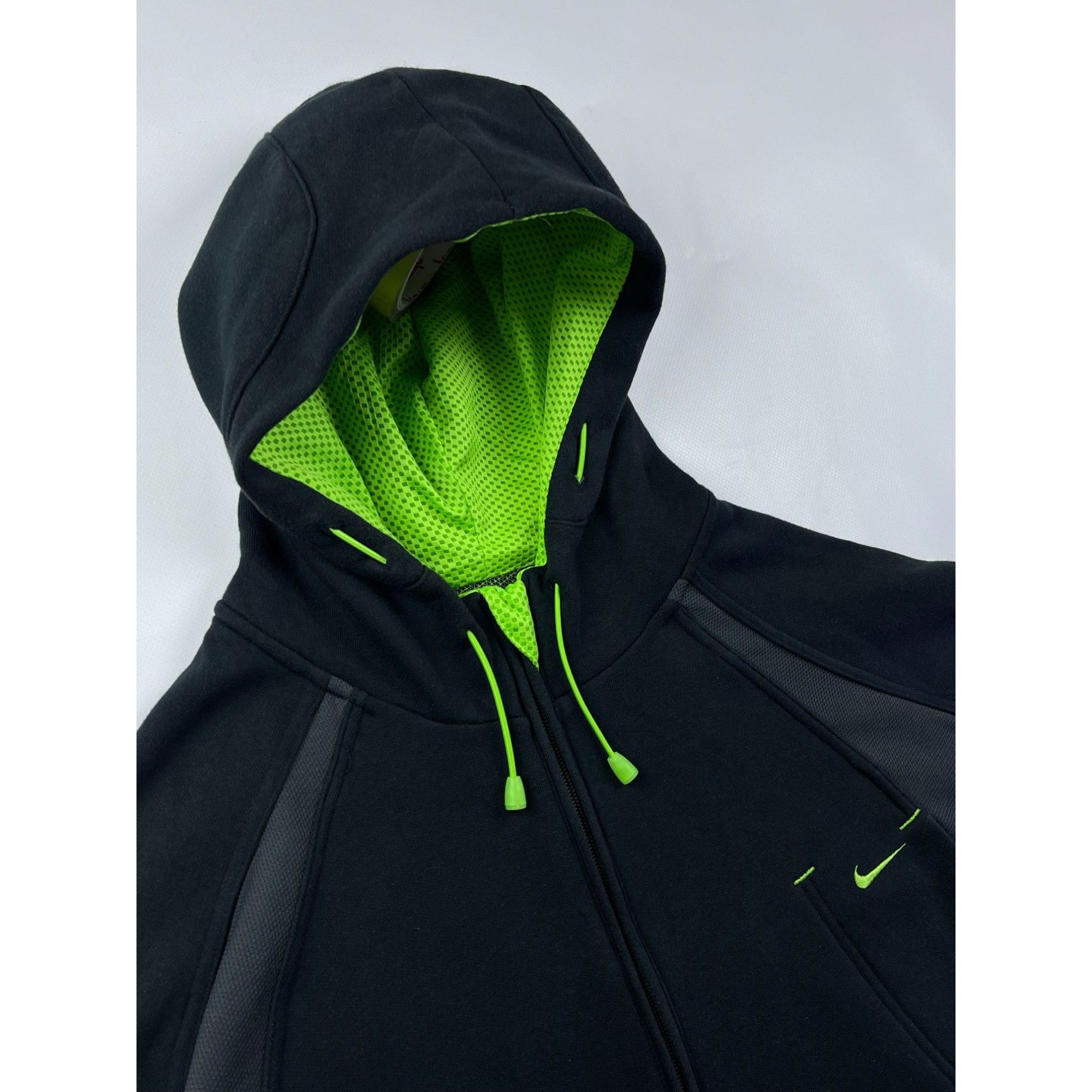 Nike × Vintage Rare Nike Shox Vintage Black & Green Zip Hoodie XL Size US XL / EU 56 / 4 - 9 Thumbnail