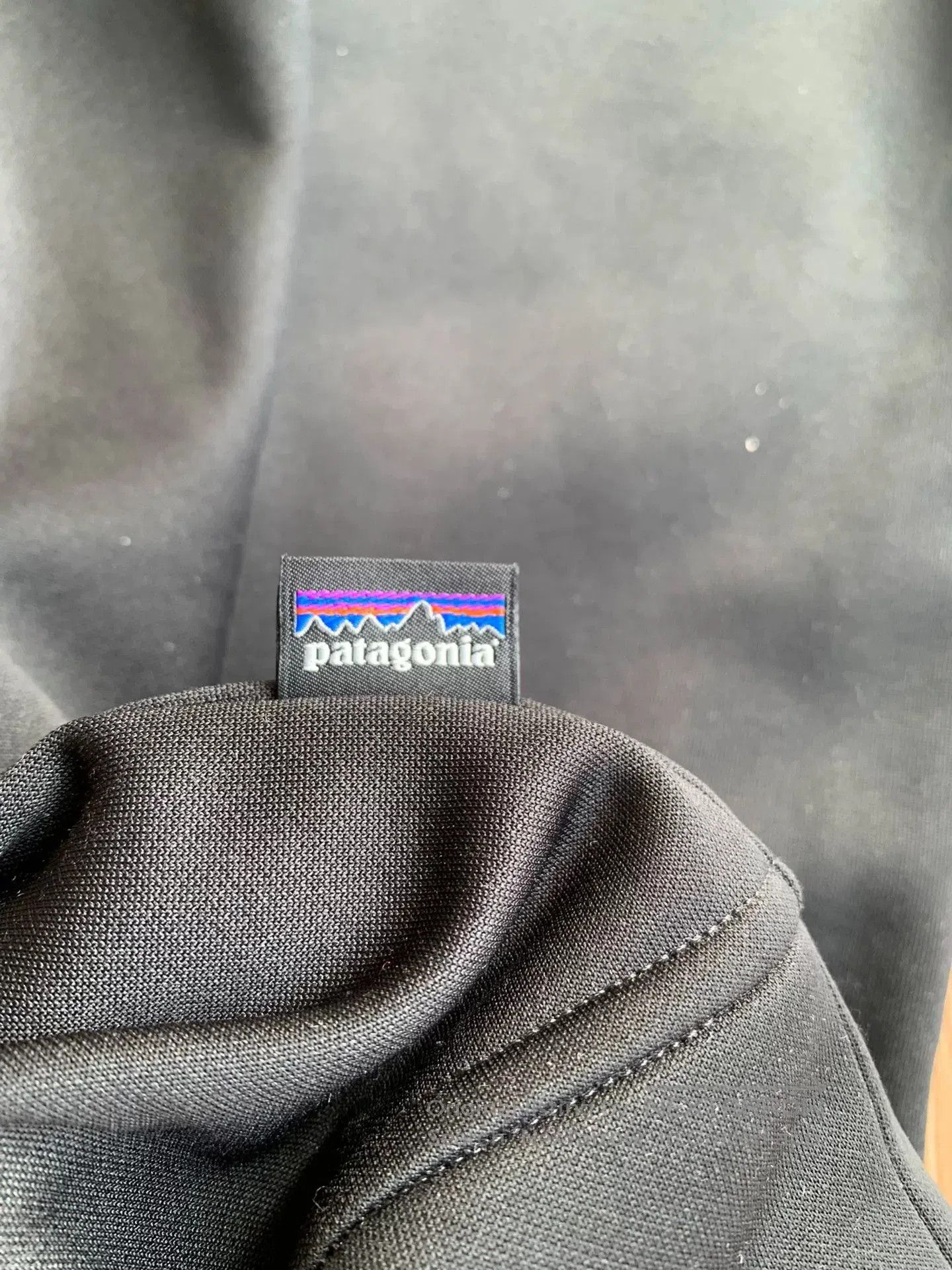 Patagonia patagonia black fish graphic hooded sweatshirt. Size US L / EU 52-54 / 3 - 3 Thumbnail