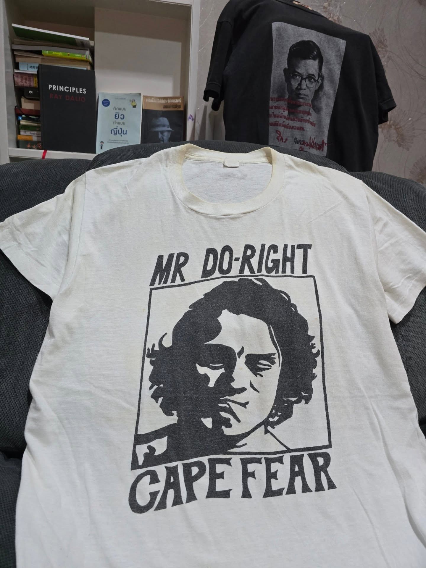 Vintage Vintage Cape Fear 90s t-shirt Size US L / EU 52-54 / 3 - 1 Thumbnail