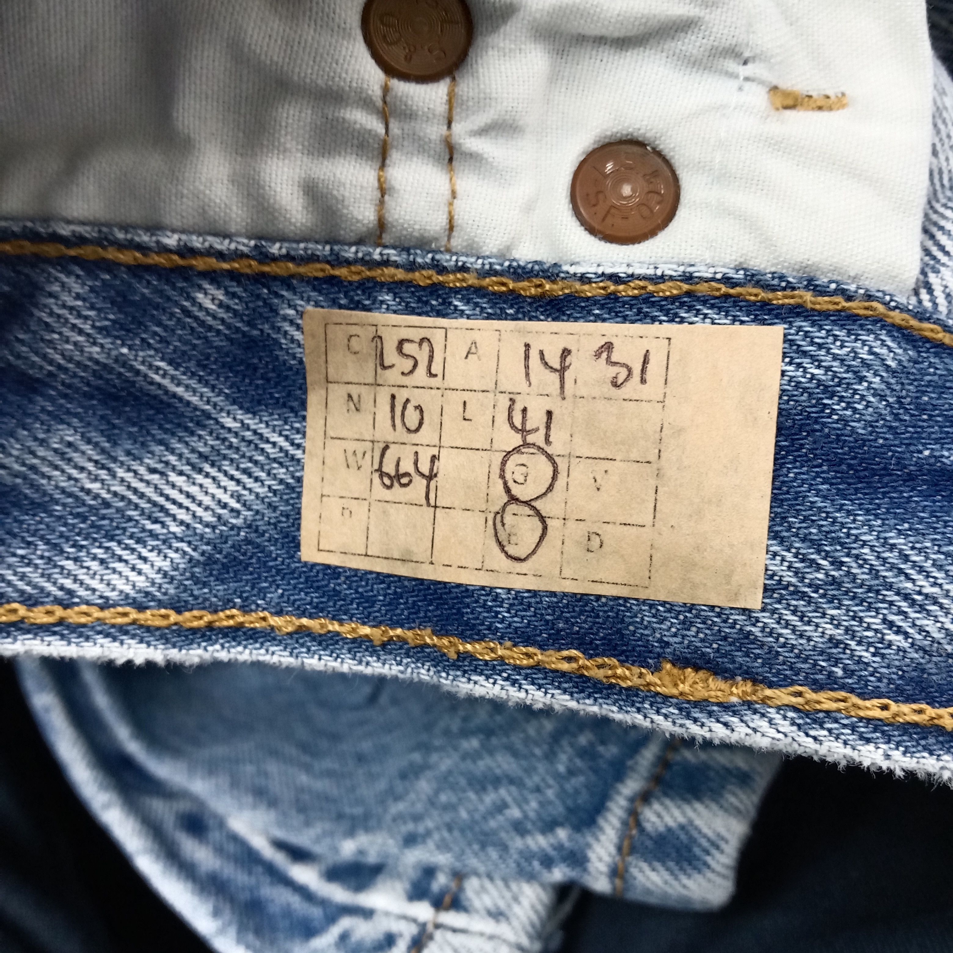 Levi's Levi's 501 American Distressed Denim Jeans C252N10 Size US 28 / EU 44 - 17 Thumbnail