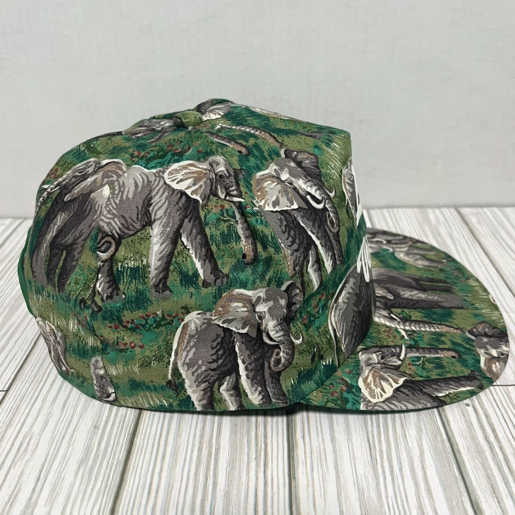Vintage VINTAGE Snap-Back Trucker Hat Cap One Size Green Elephant All Over Print AOP Jungle Las Vegas Mens Baseball Hat Size ONE SIZE - 6 Thumbnail