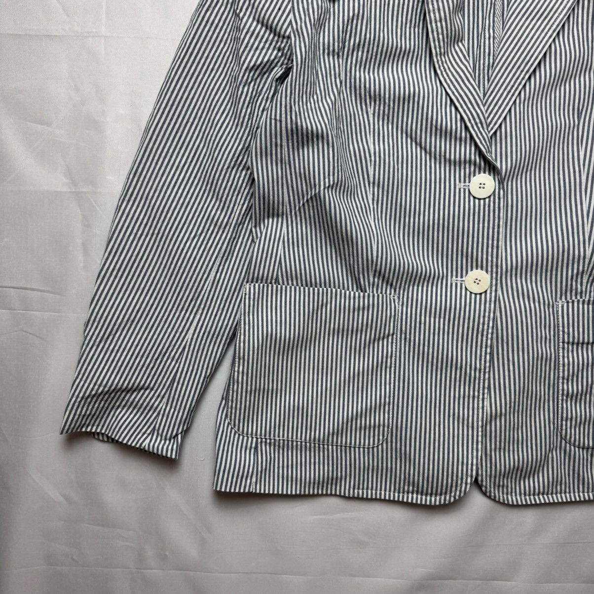Weekend Max Mara Weekend Max Mara Striped Blazer Jacket Blue White Size 10 Size L / US 10 / IT 46 - 2 Thumbnail
