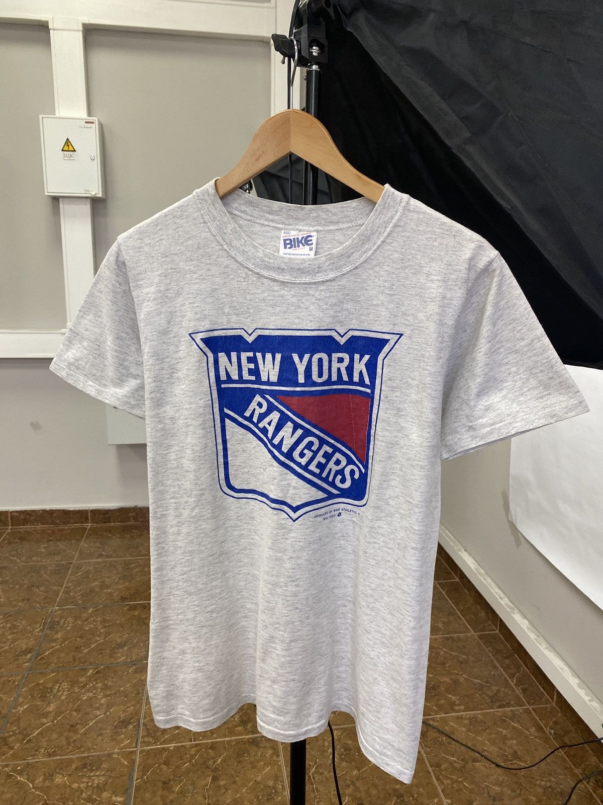 NHL 🇺🇸 Vintage 1990 New York Rangers NHL Athletic Jersey T-Shirt Size US M / EU 48-50 / 2 - 1 Thumbnail