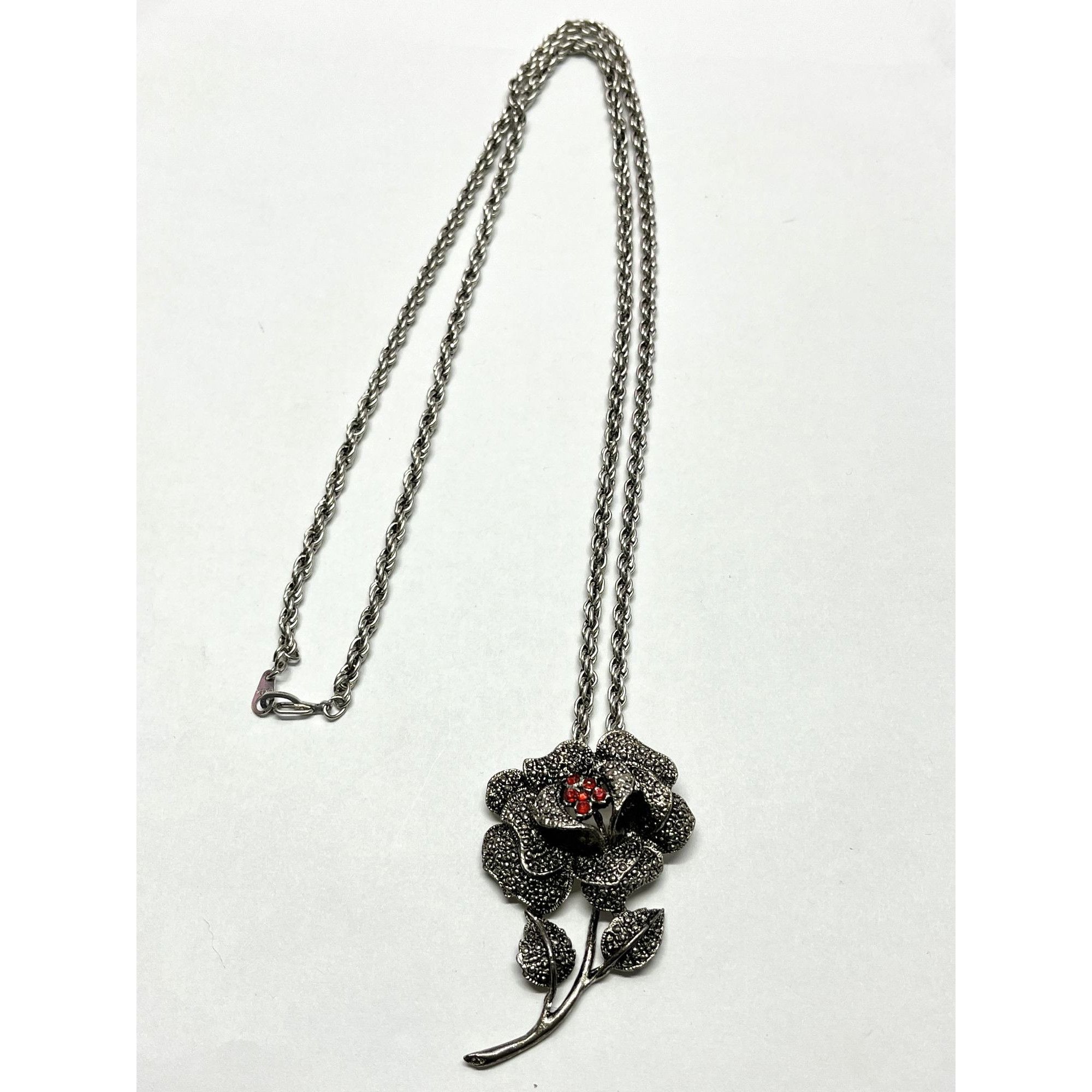 Vintage silver rose flower pendant necklace