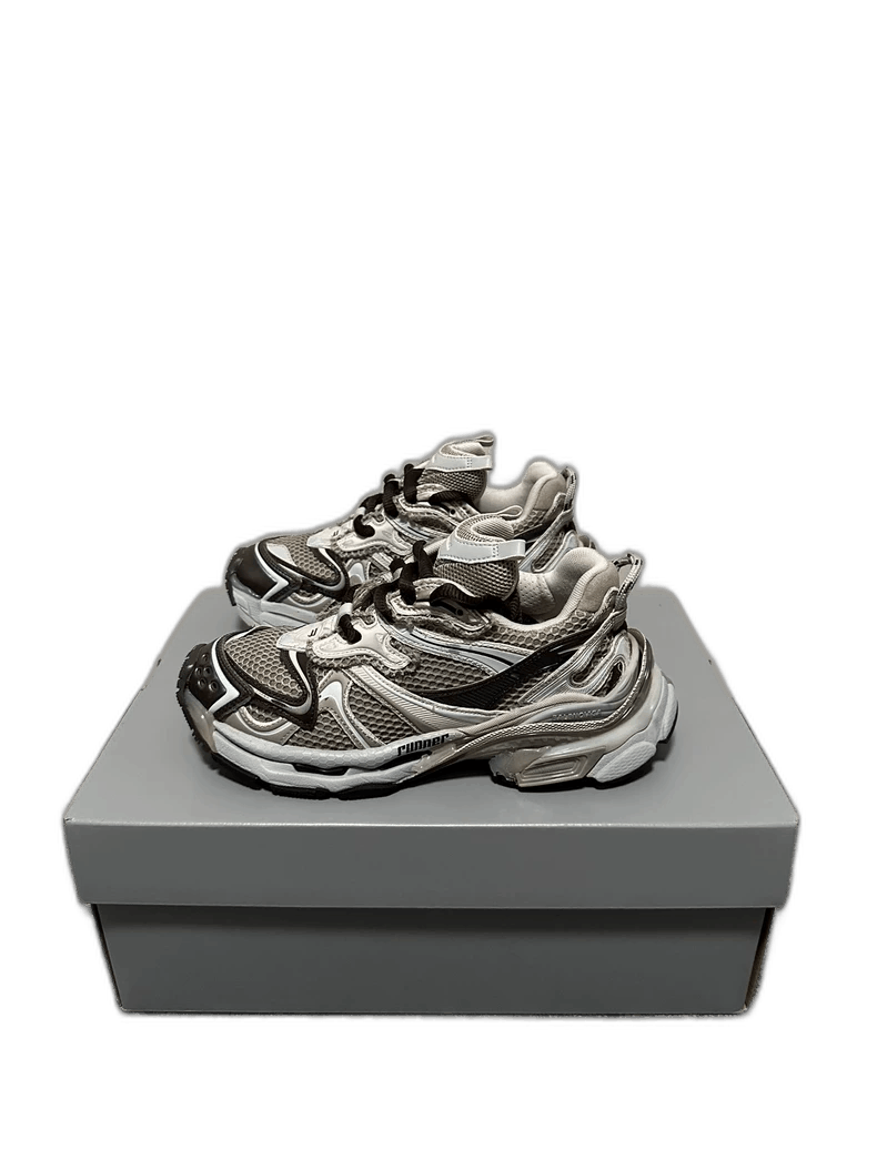 Balenciaga Balenciaga Runner 24 Retro Sneakers Size US 6 / IT 36 - 1 Thumbnail