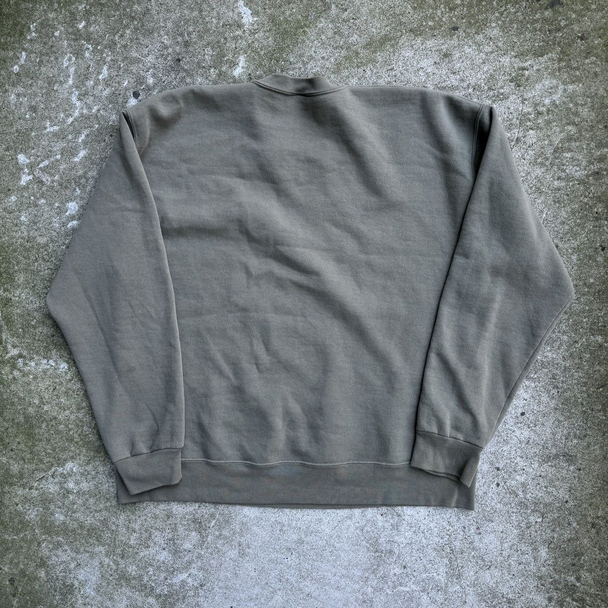 Vintage Beige Tan Russell Sweatshirt Thrashed Faded ERD Grunge Size US XL / EU 56 / 4 - 2 Thumbnail