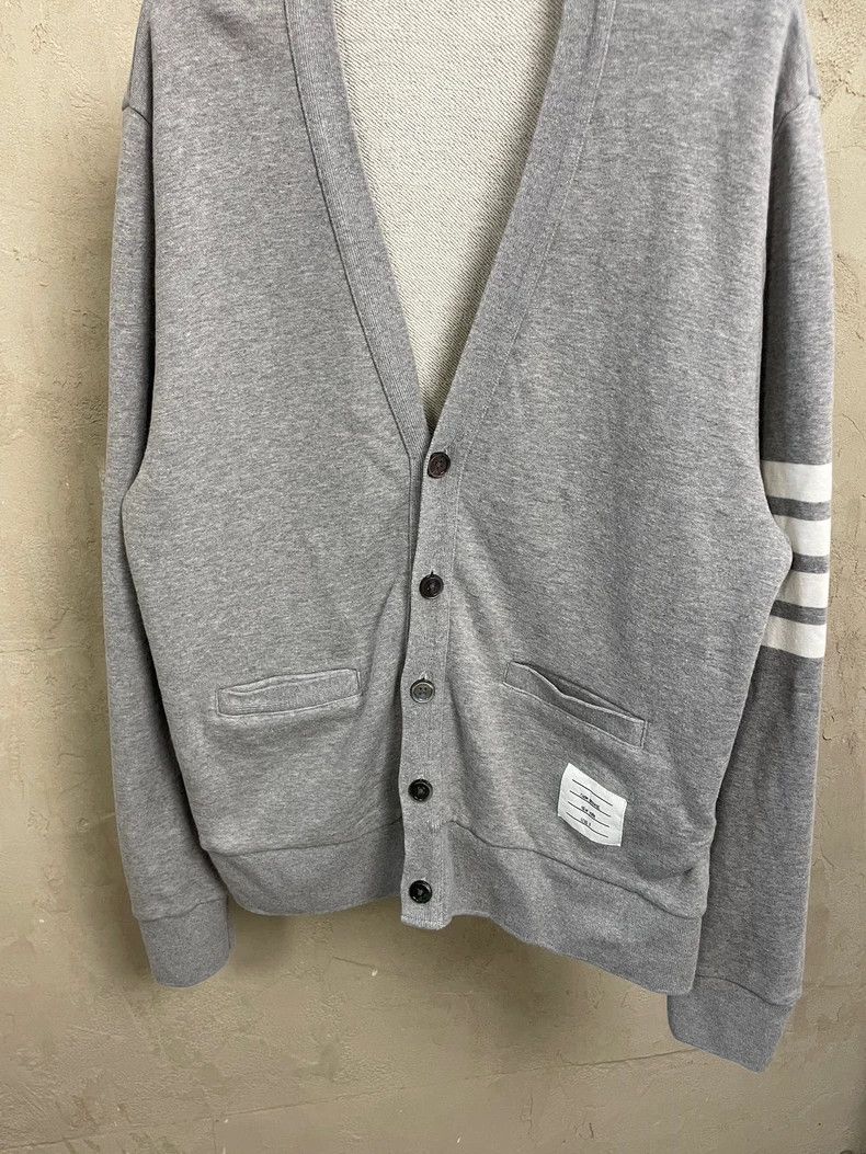 Thom Browne Thom Browne Gray four-striped cardigan jacket 2506-Nextarro Size US L / EU 52-54 / 3 - 3 Thumbnail