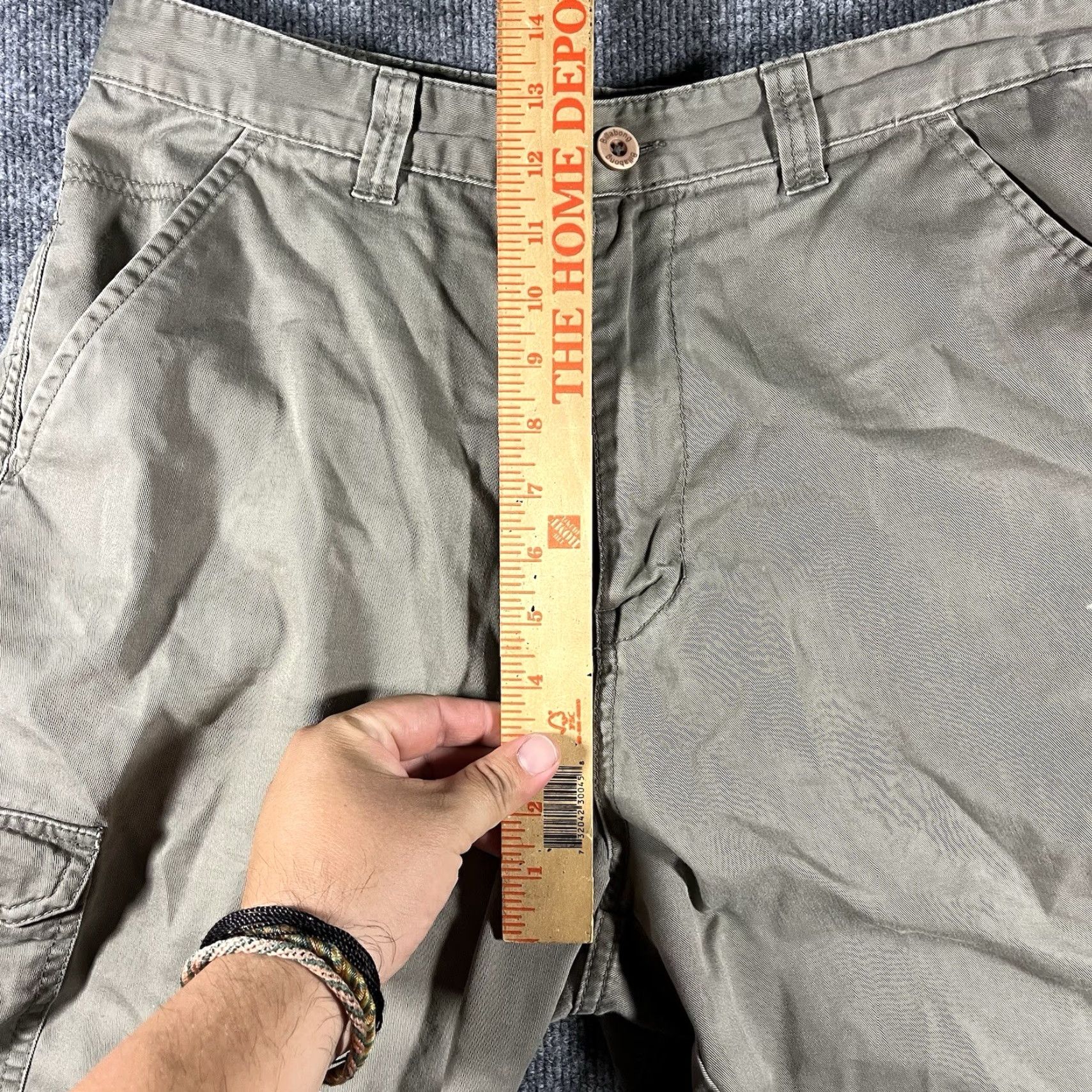 Billabong VINTAGE Billabong Cargo Shorts Mens 33 Khaki Beige Surf Skate 90s Y2K Beach Outdoor Mens Size US 33 - 7 Thumbnail