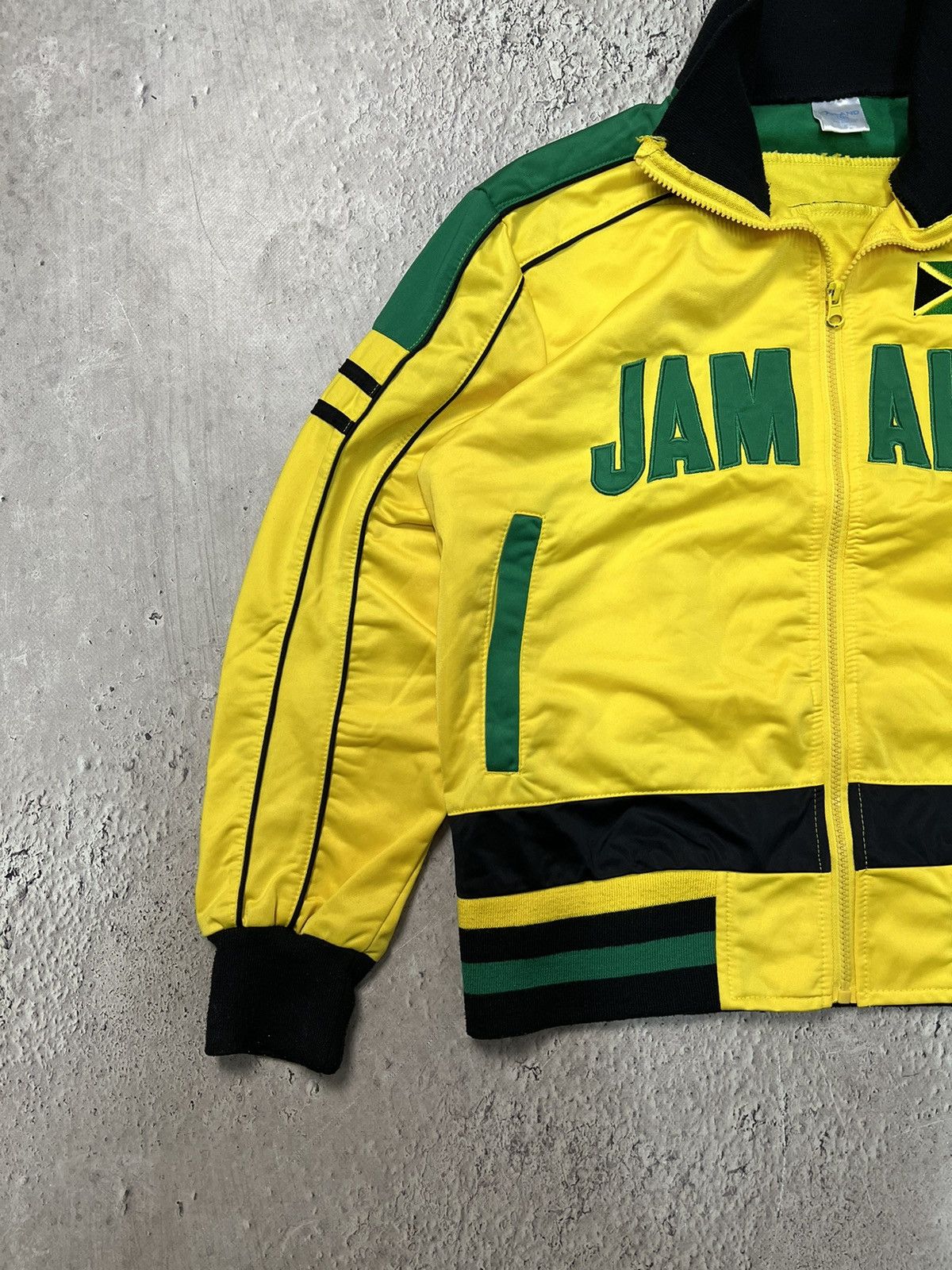 Vintage VINTAGE Y2K JAMAICA ZIP UP JACKET Size US M / EU 48-50 / 2 - 3 Thumbnail