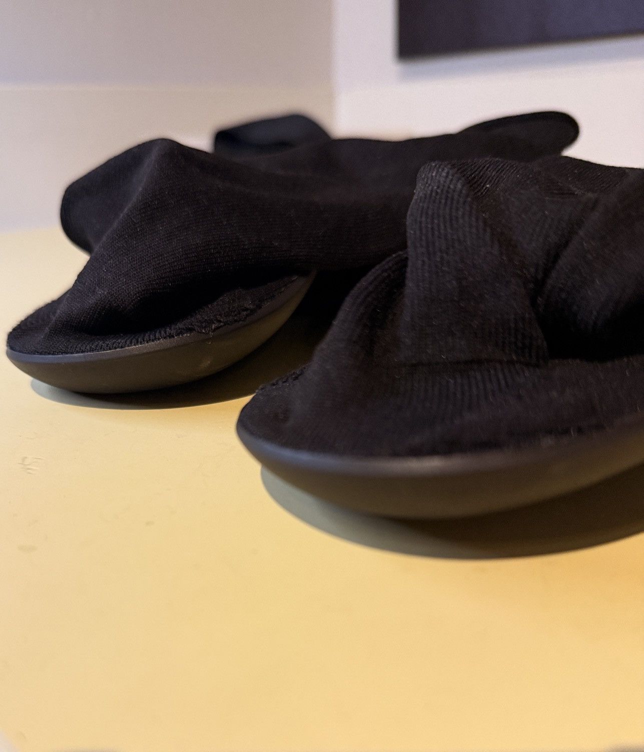 Yeezy Yeezy Pod Size 3 (10-13) Size US 10 / EU 43 - 7 Thumbnail