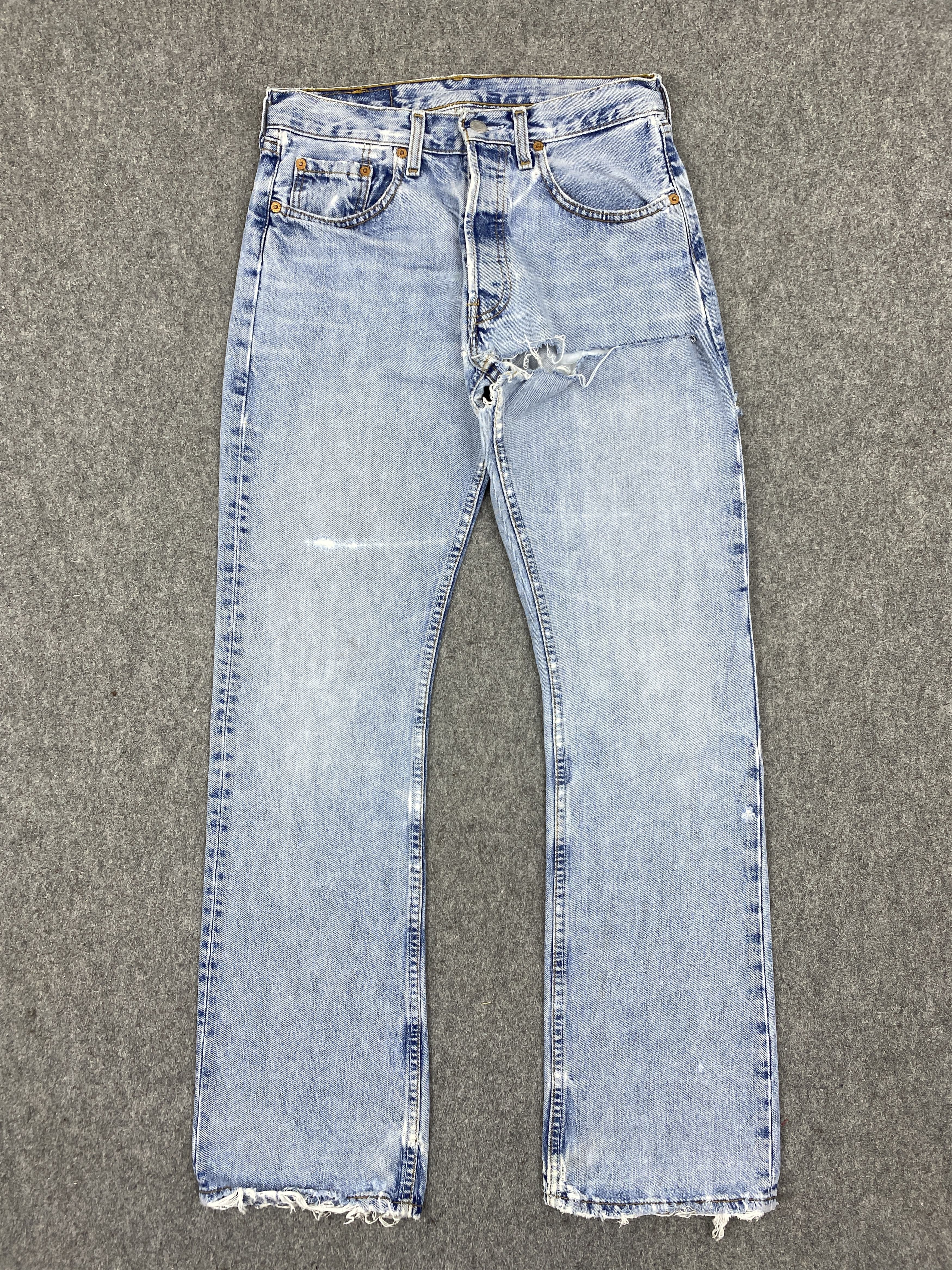 Levi's Vintage Levis 501 Distressed Jeans DP2740 Size US 29 - 2 Thumbnail