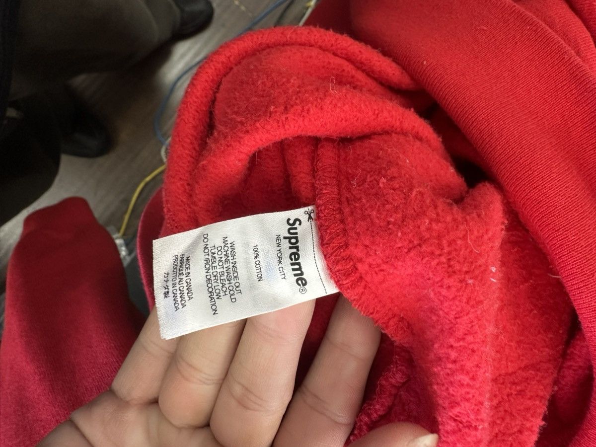 Supreme Supreme x WTAPS Crewneck sweater size XL RED FW21 Size US XL / EU 56 / 4 - 7 Thumbnail