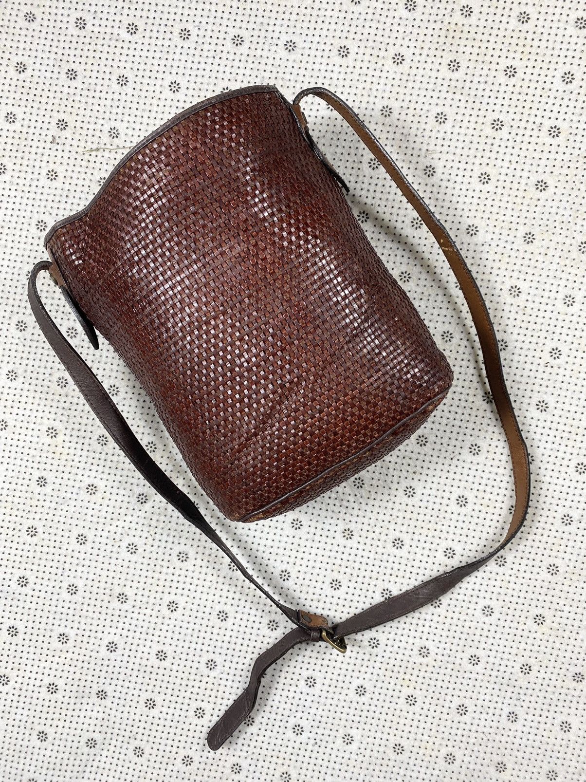 Custommade × Genuine Leather × Leather Local Traditional Made Embroidered Leather Sling Bag Size ONE SIZE - 2 Thumbnail