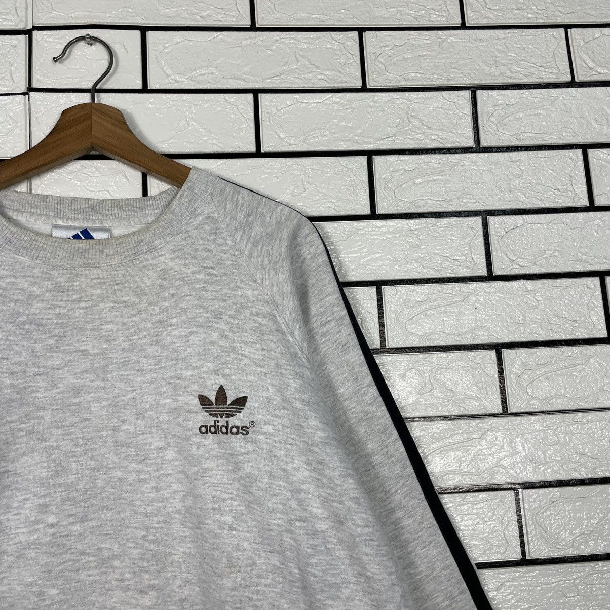 Adidas Vintage Adidas Crewneck Sweatshirt Size US M / EU 48-50 / 2 - 5 Thumbnail