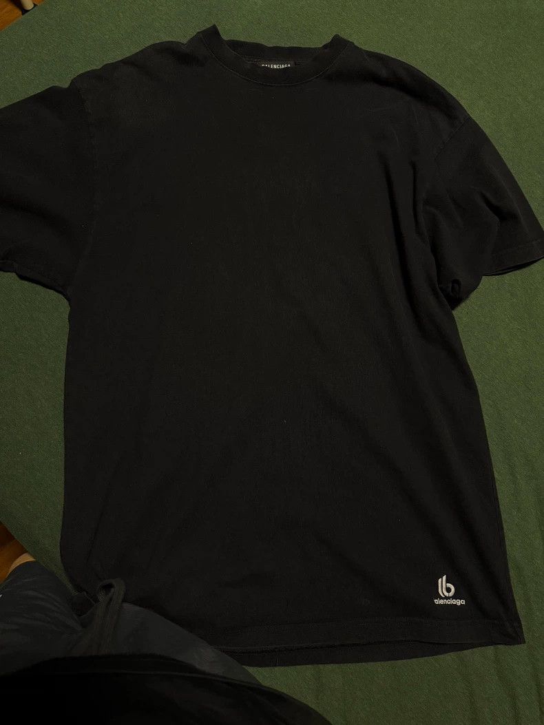 Balenciaga Balenciaga Short sleeve Size US L / EU 52-54 / 3 - 4 Thumbnail