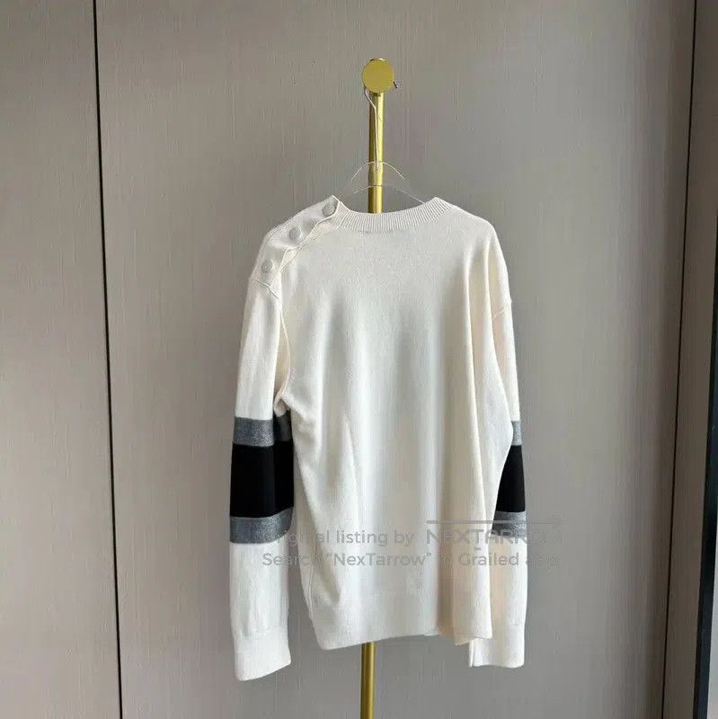 Burberry Burberry White Wool Knit Sweater for Women. Size M / US 6-8 / IT 42-44 - 2 Thumbnail